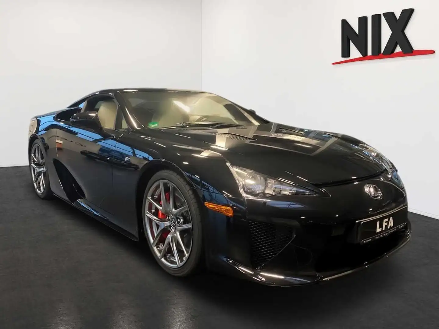 Lexus LFA 4.8 VVT-i V10 Schwarz - 2