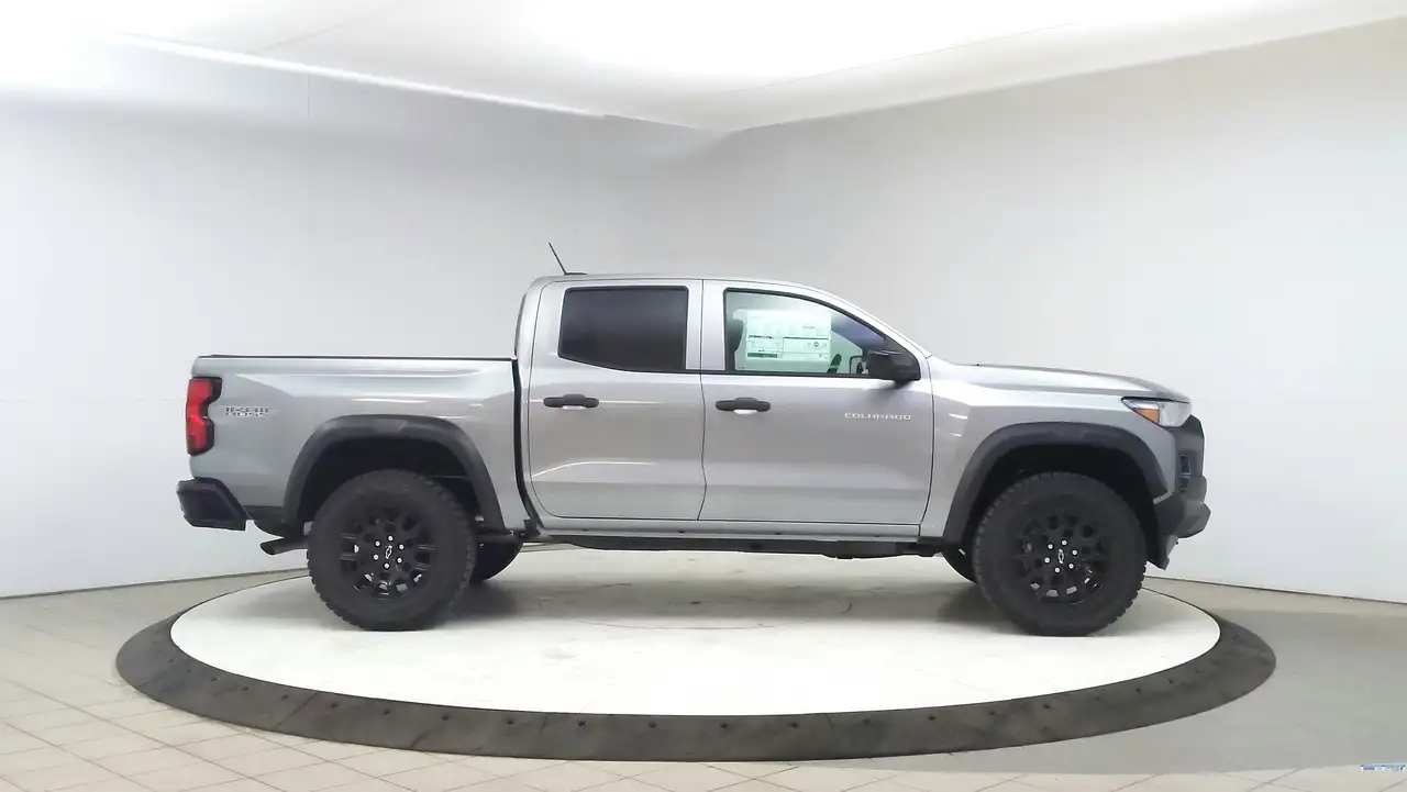 Chevrolet Colorado снимка Chevrolet Colorado