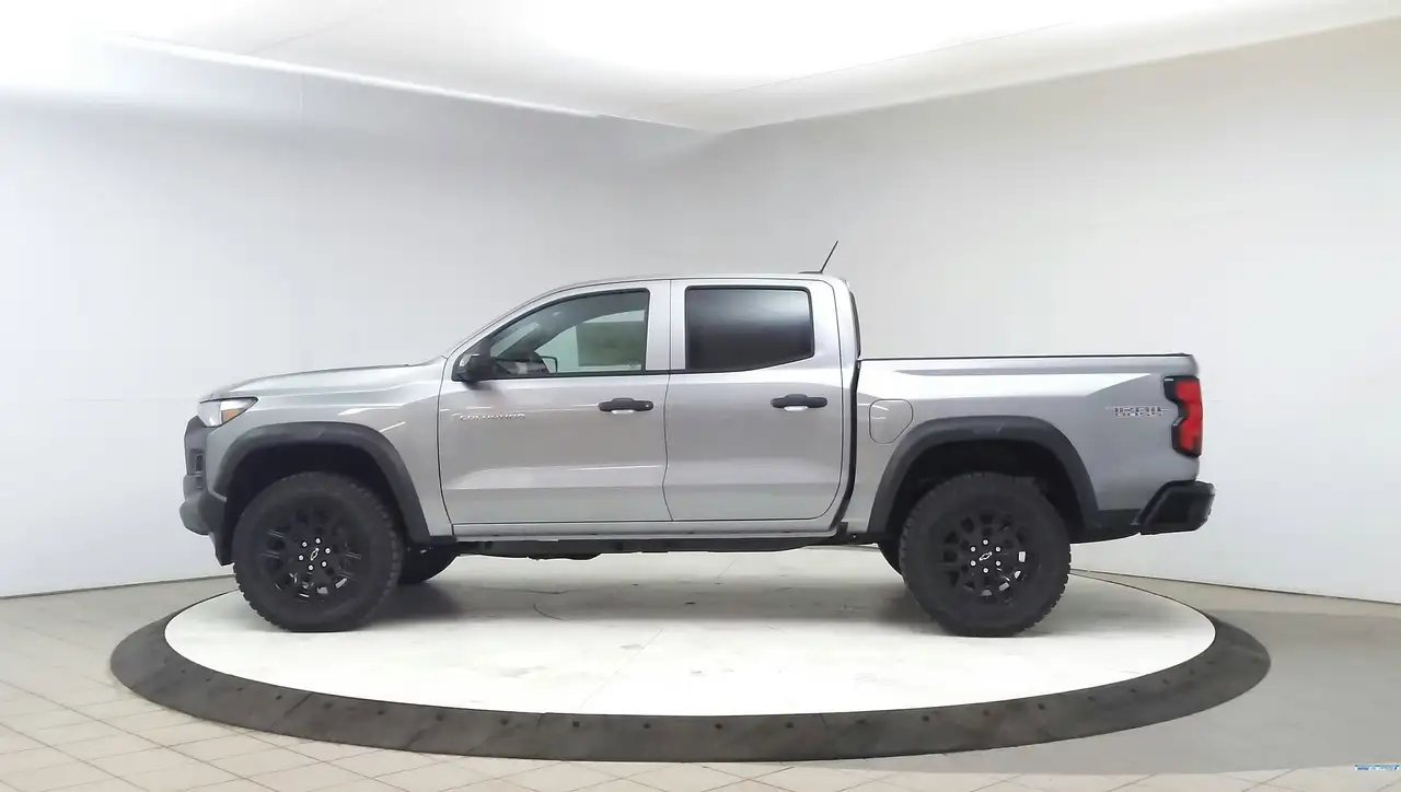 Chevrolet Colorado снимка Chevrolet Colorado