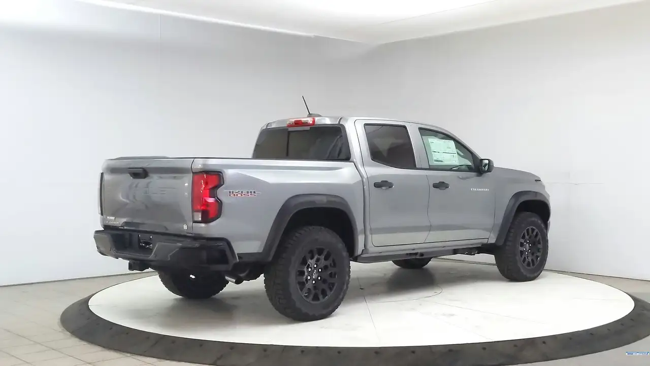 Chevrolet Colorado снимка Chevrolet Colorado