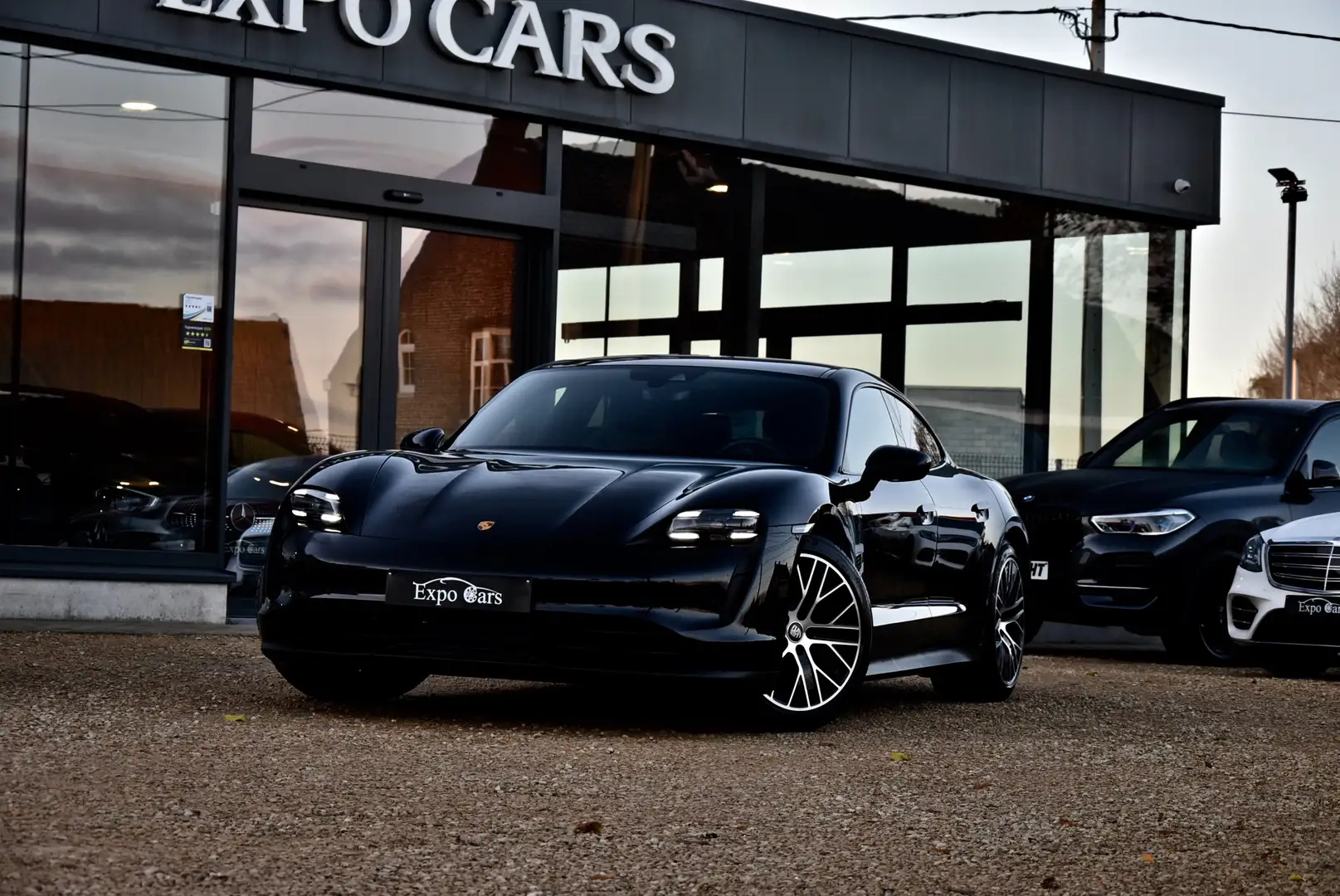 Porsche Taycan Taycan Performancebatterie Plus*PANO DAK*MEMORY* Black - 1