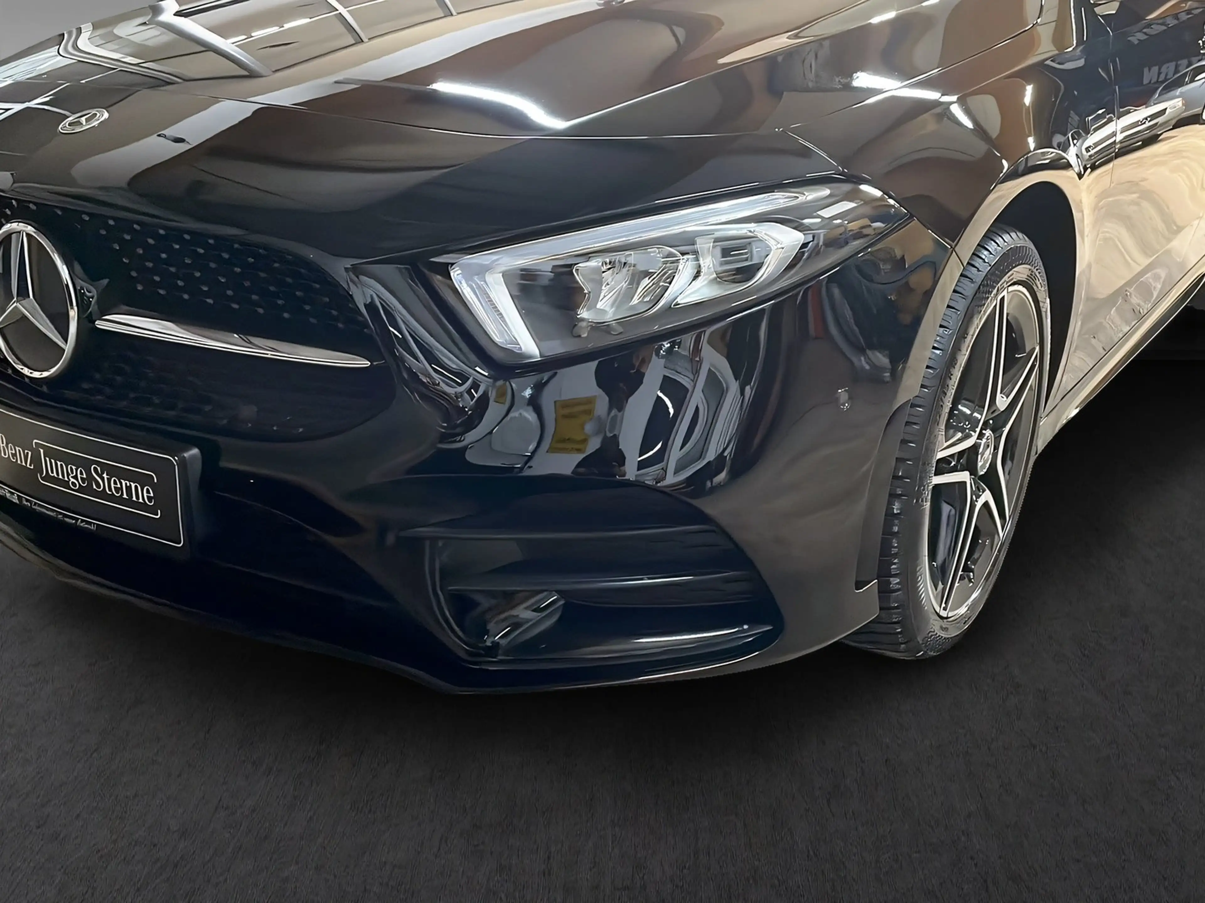 Mercedes-Benz A 250 e EDITION+AMG+MBUX+Kamera+CarPlay+Tempo+LED — photo 3