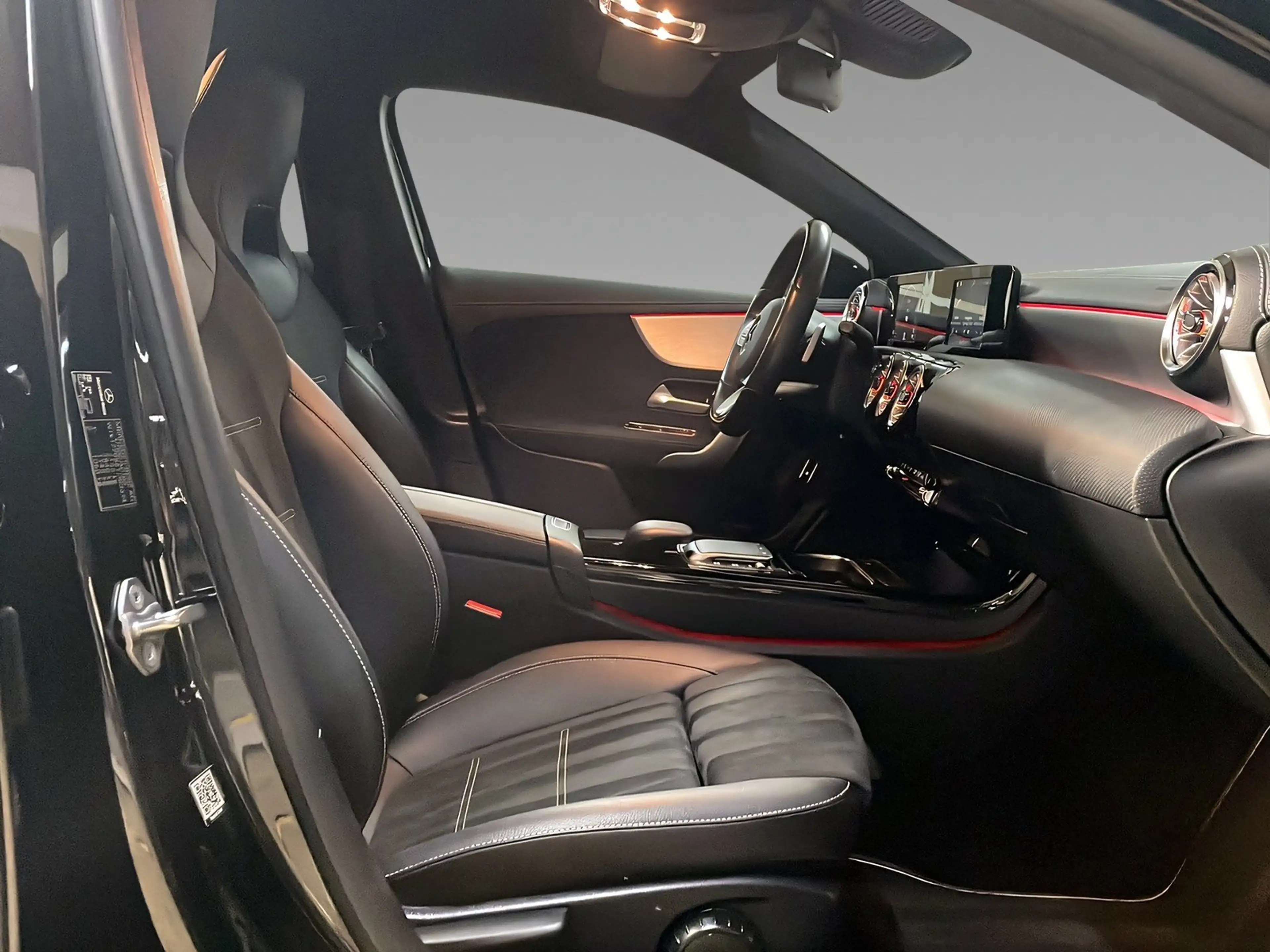 Mercedes-Benz A 250 e EDITION+AMG+MBUX+Kamera+CarPlay+Tempo+LED — photo 12