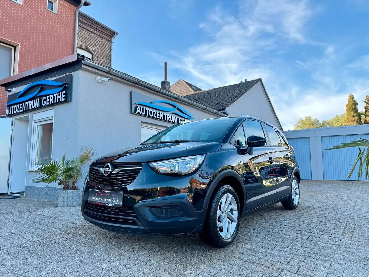 Opel Crossland X *Kamera*CarPlay*Panorama*PDC*SHZ* Schwarz - 1