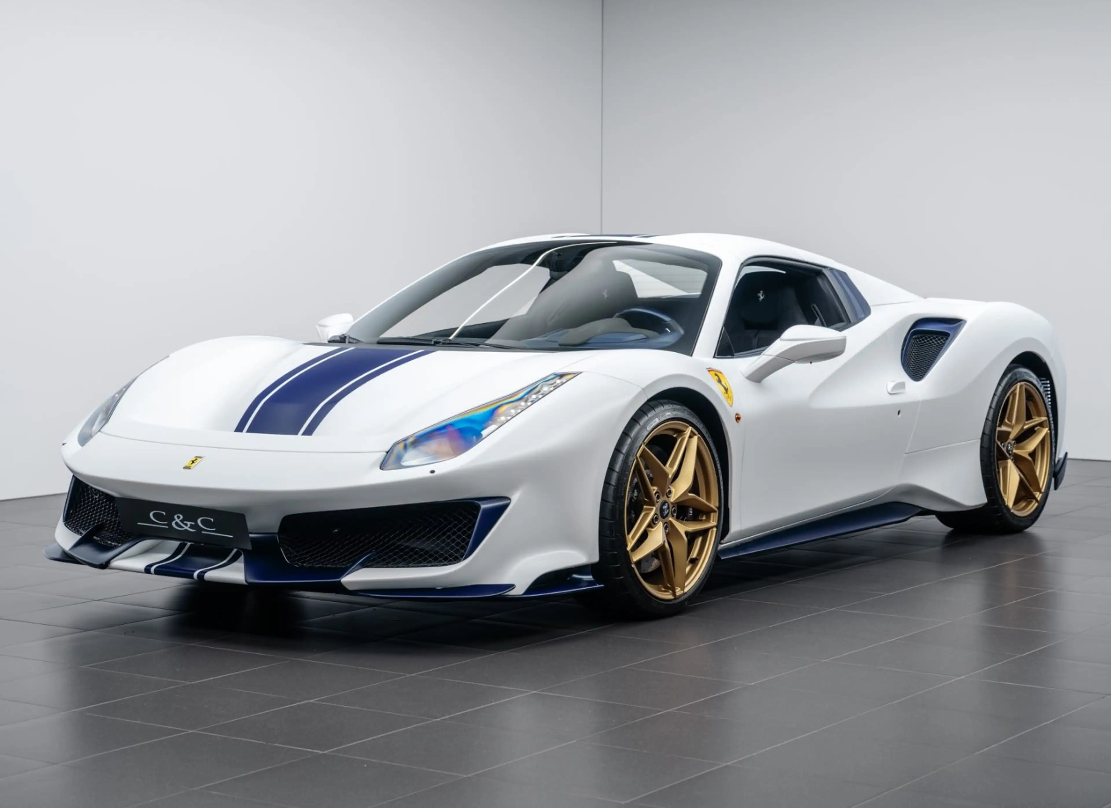 Ferrari 488 Spider BLUE CARBON/PAINTED SHIELDS/PPF — photo 2
