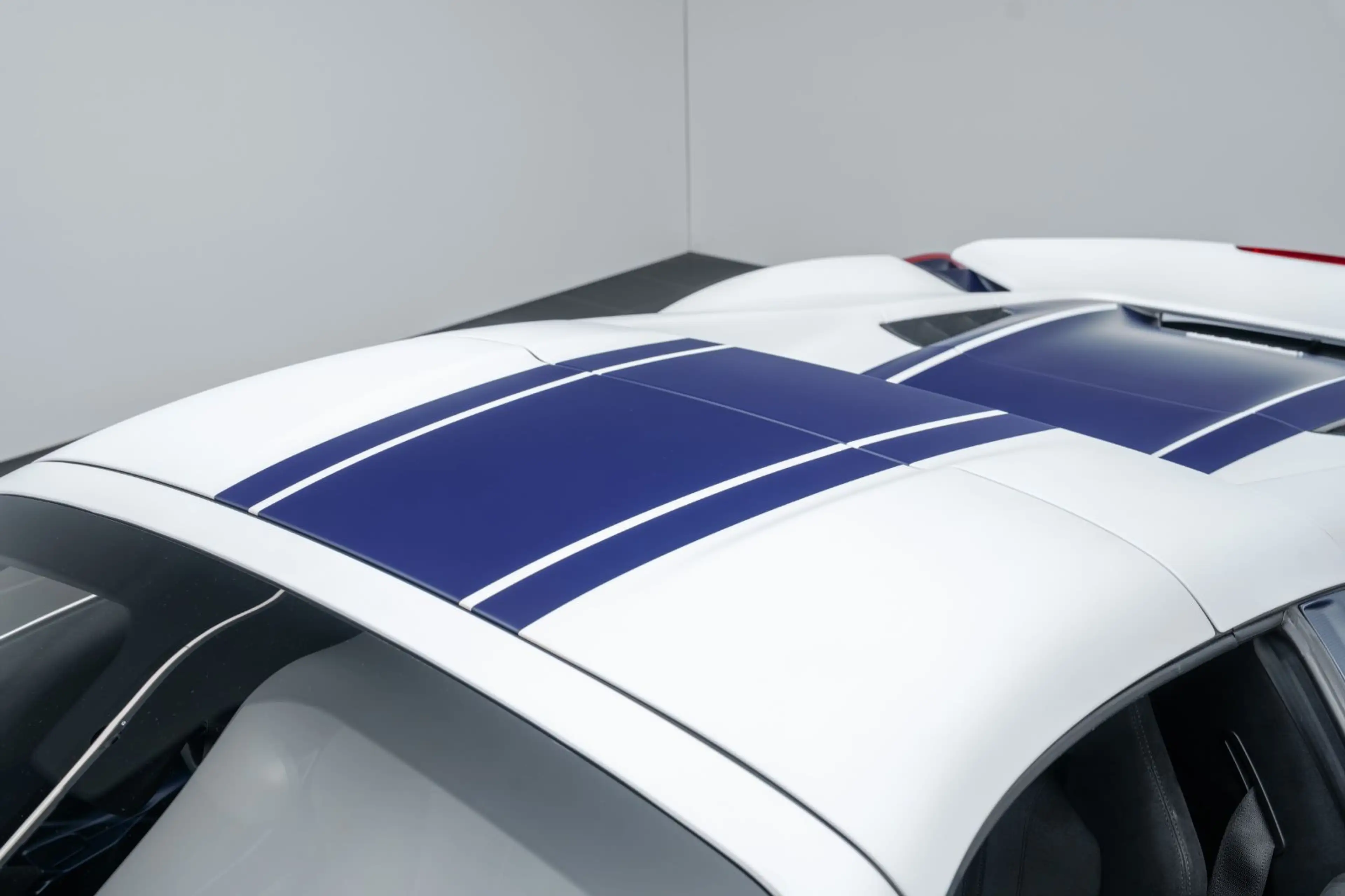 Ferrari 488 Spider BLUE CARBON/PAINTED SHIELDS/PPF — photo 12