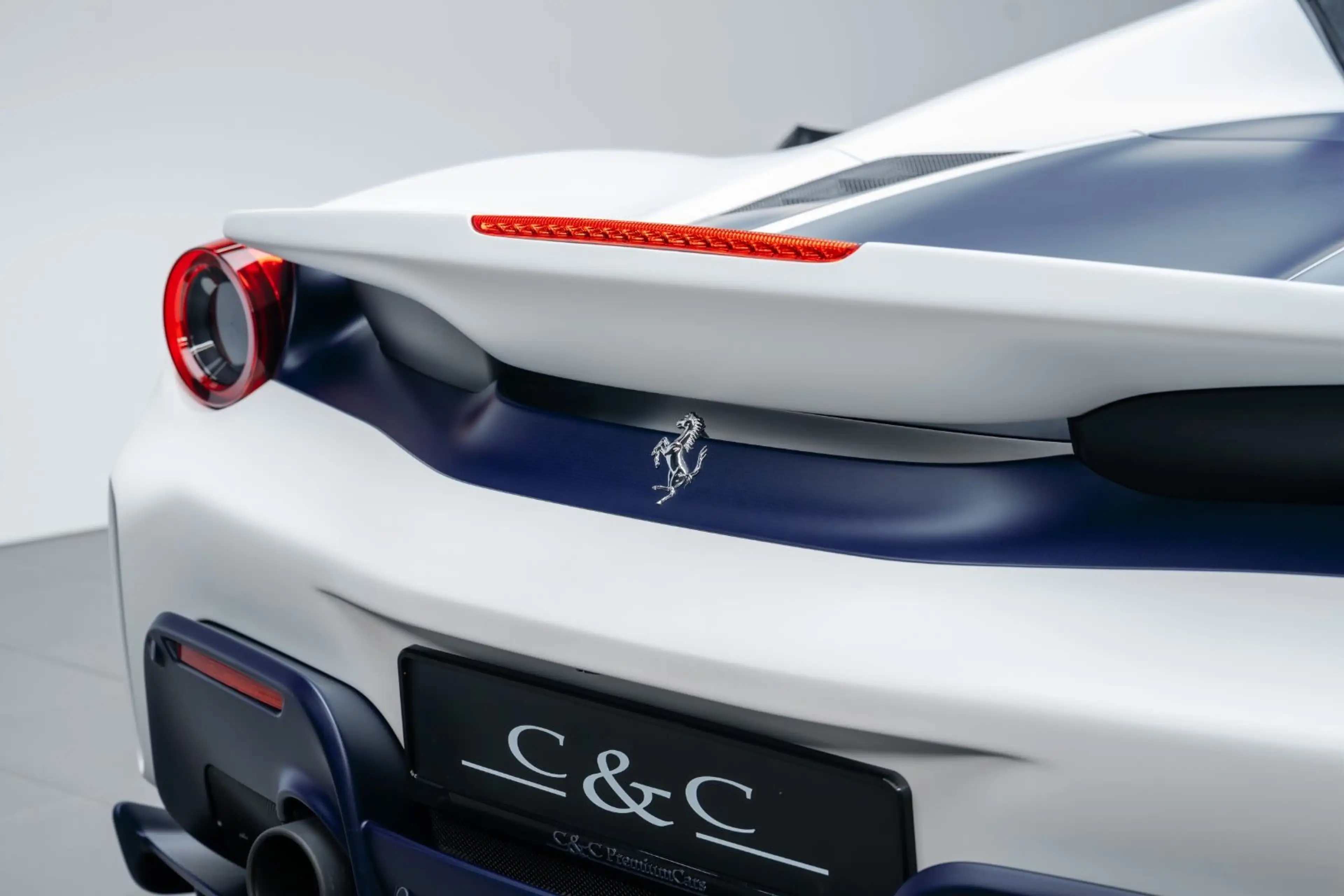 Ferrari 488 Spider BLUE CARBON/PAINTED SHIELDS/PPF — photo 9