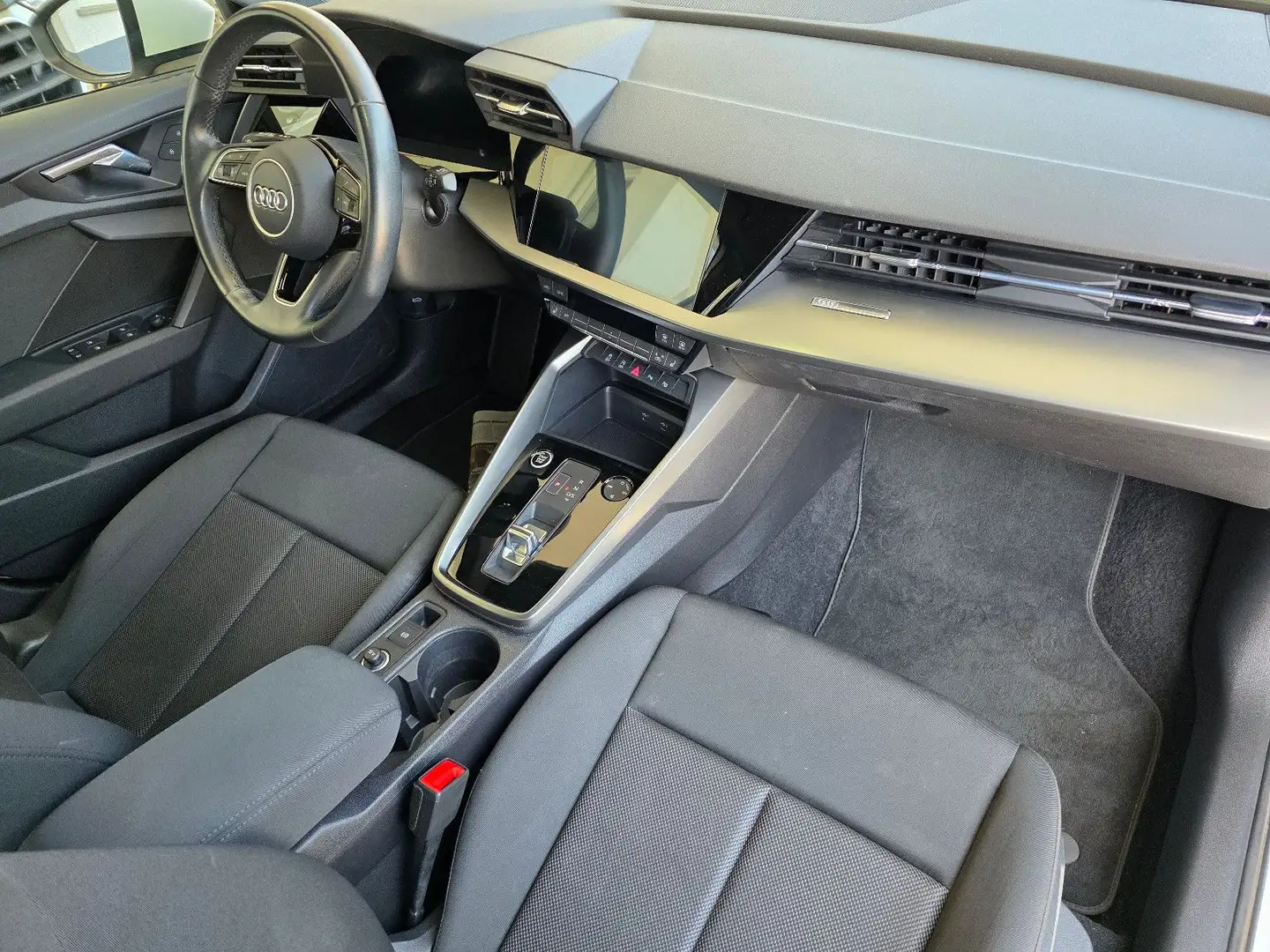 Audi A3 Limousine 30 TDI Automatik/ Kamera/ 1. Hd Blanc - 2