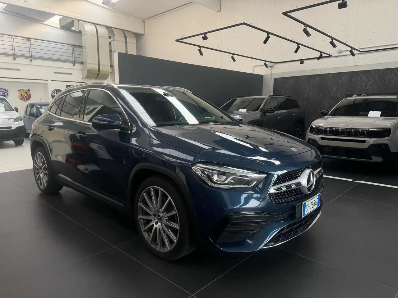 Mercedes-Benz GLA 200 d Automatic Premium