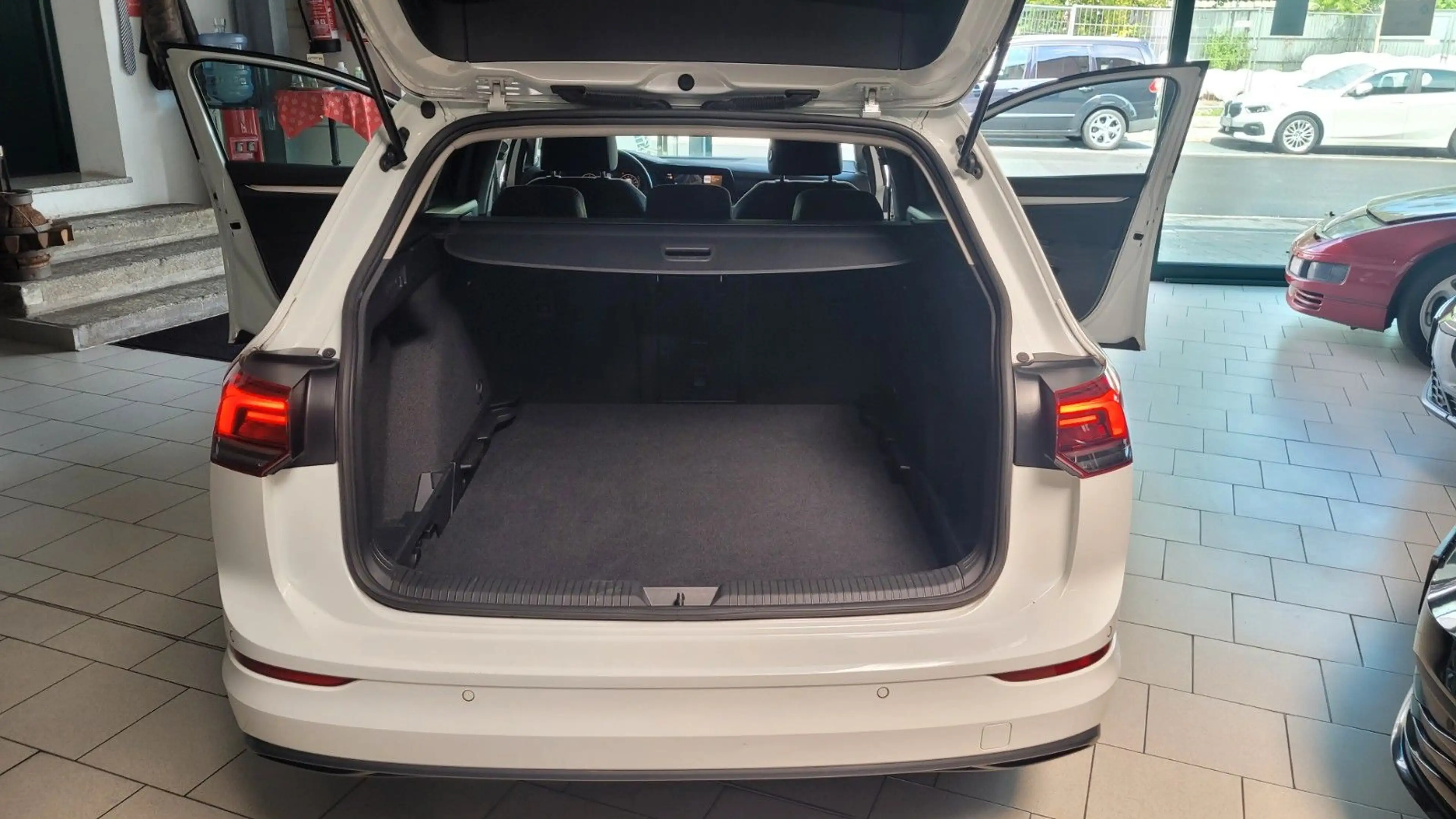 Volkswagen Golf 2.0 TDI SCR 85kW DSG Navi Alu Kamera — photo 4