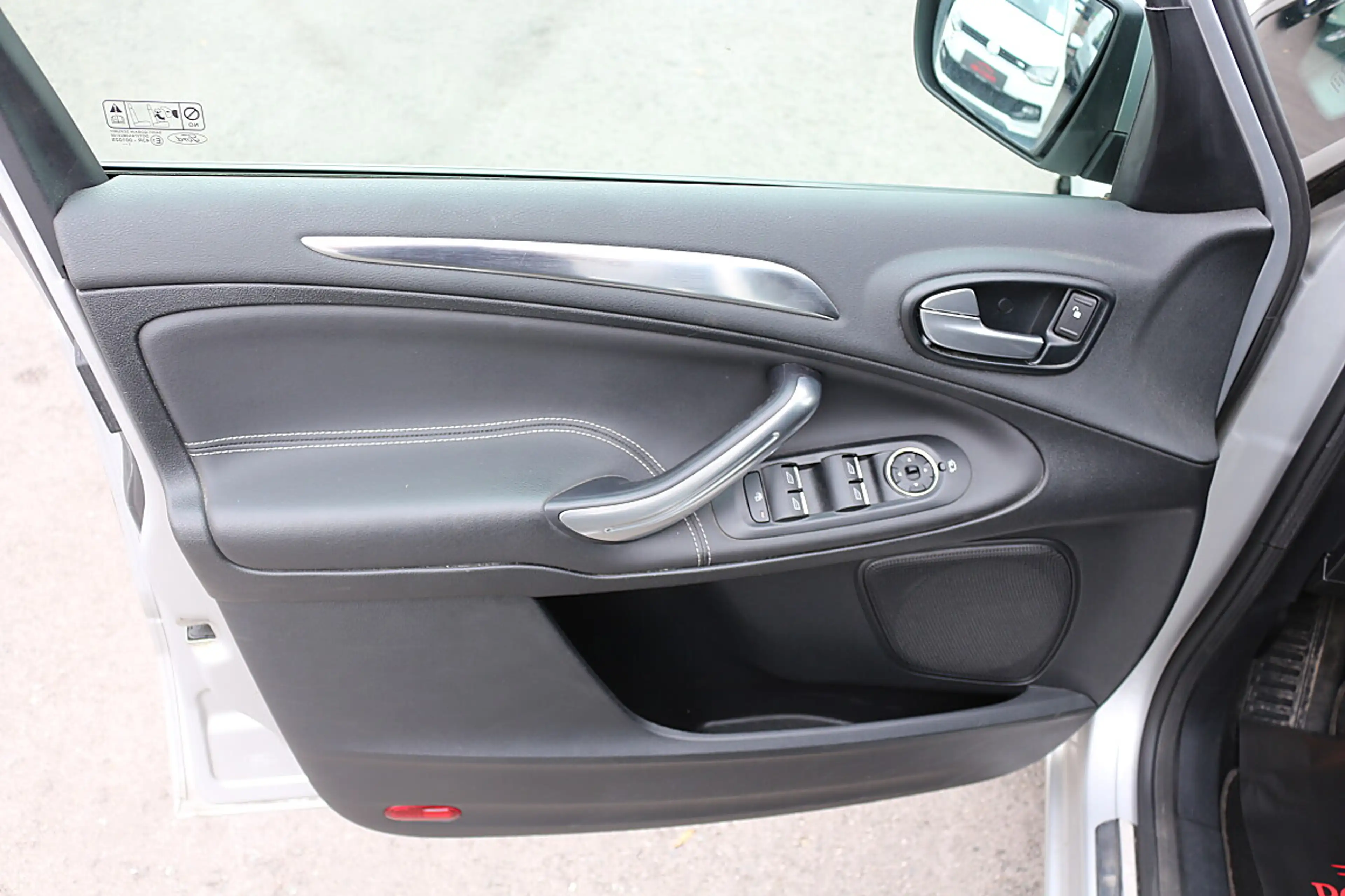 Ford Galaxy Titanium 2,2 TDCi DPF Vollausstattung — photo 12