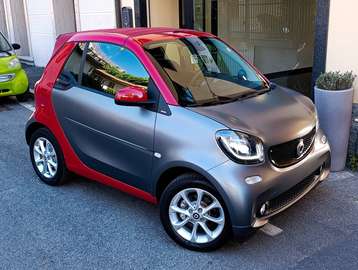 Cabrio 1.0 71cv twinamic km 21.499 Tailor Made capote rossa