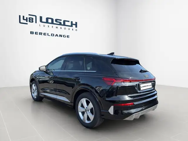 Audi Q4 E-Tron view 5