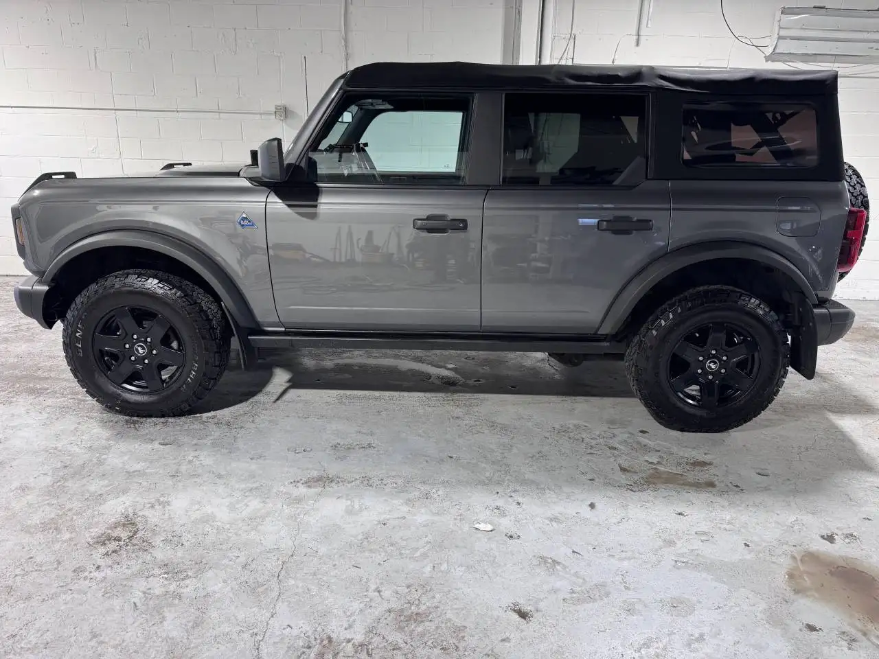 Ford Bronco снимка Ford Bronco