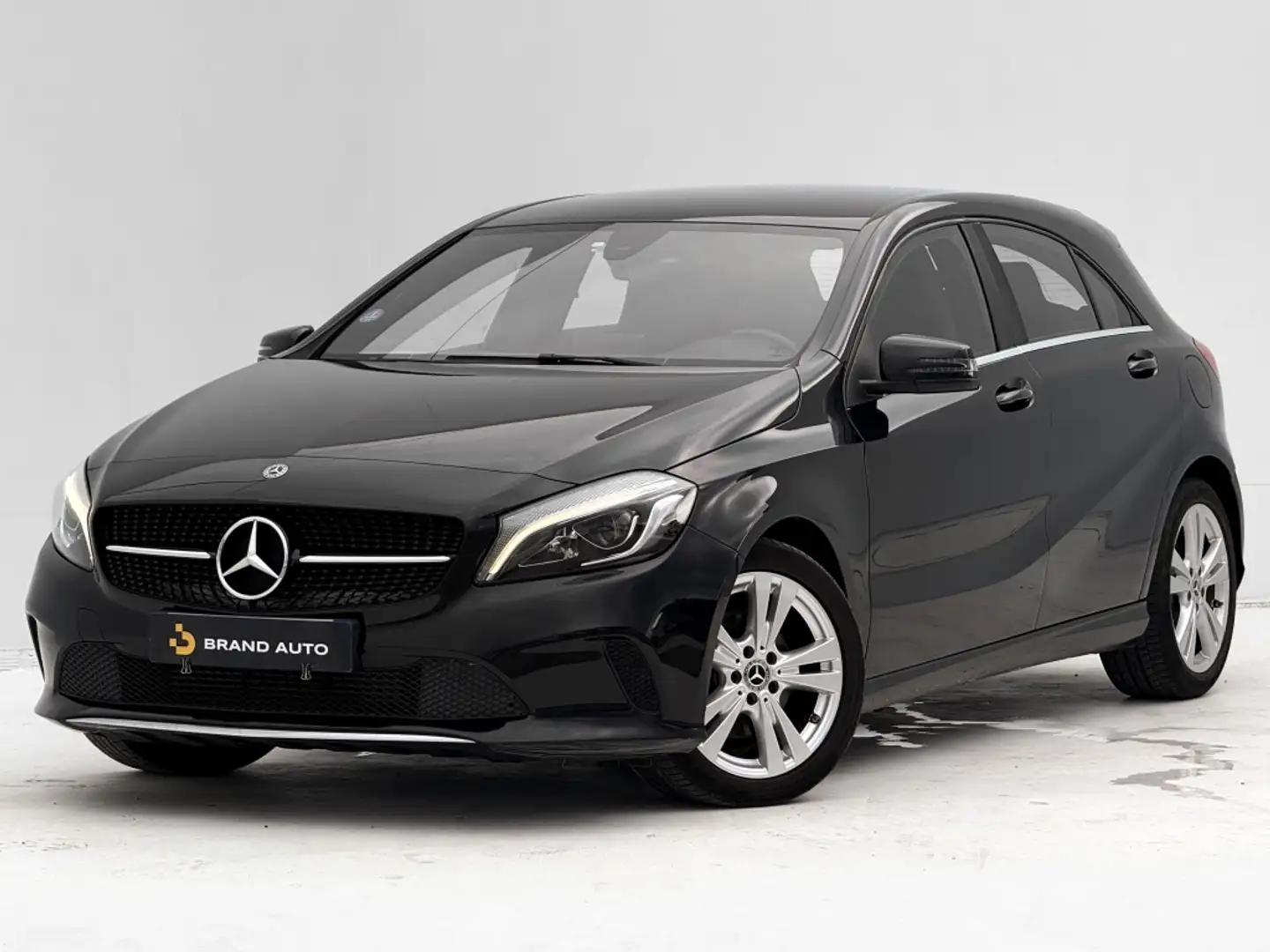 Mercedes-Benz A 180 7G-DCT (4.75) Noir - 1