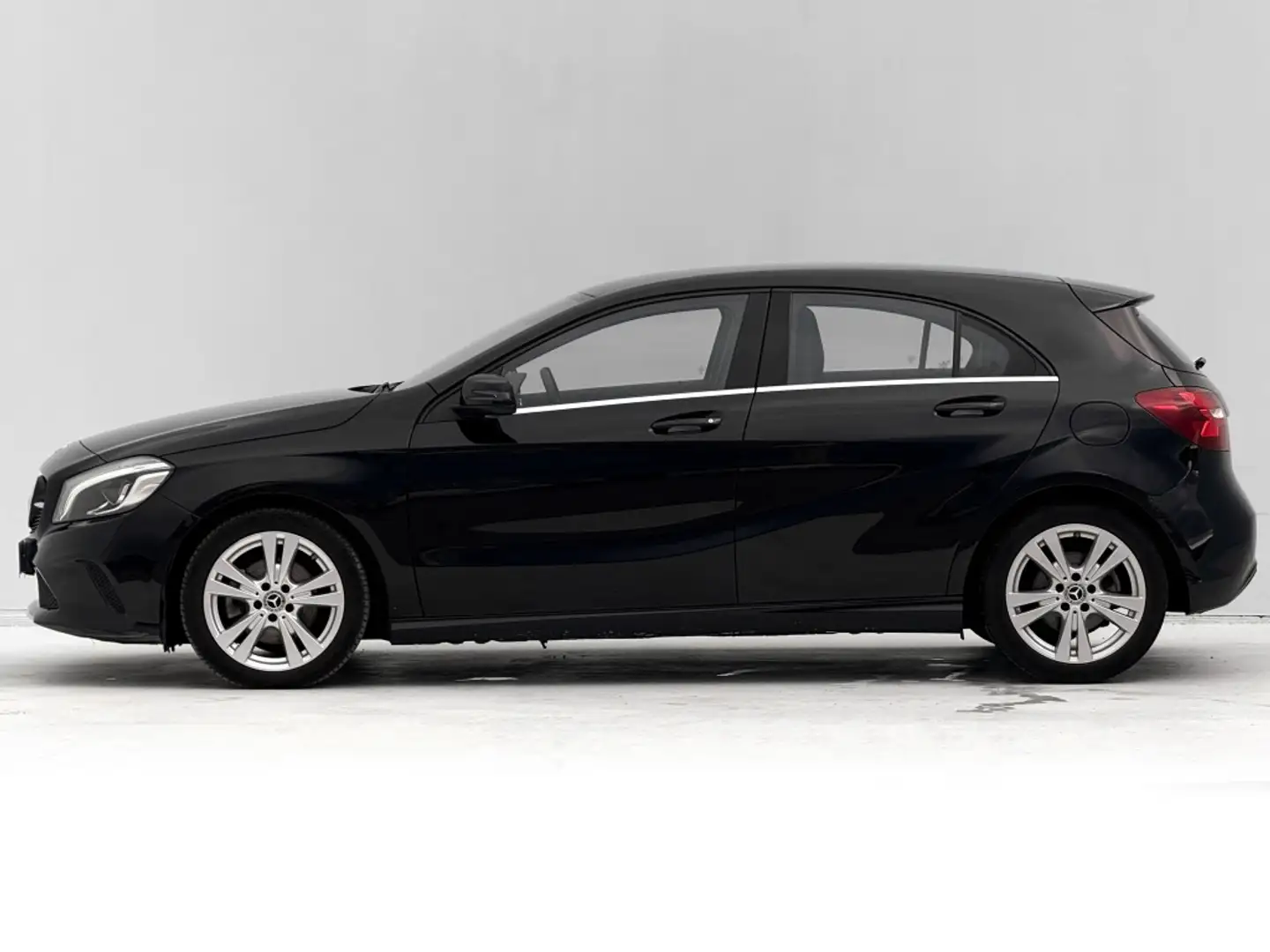 Mercedes-Benz A 180 7G-DCT (4.75) Noir - 2