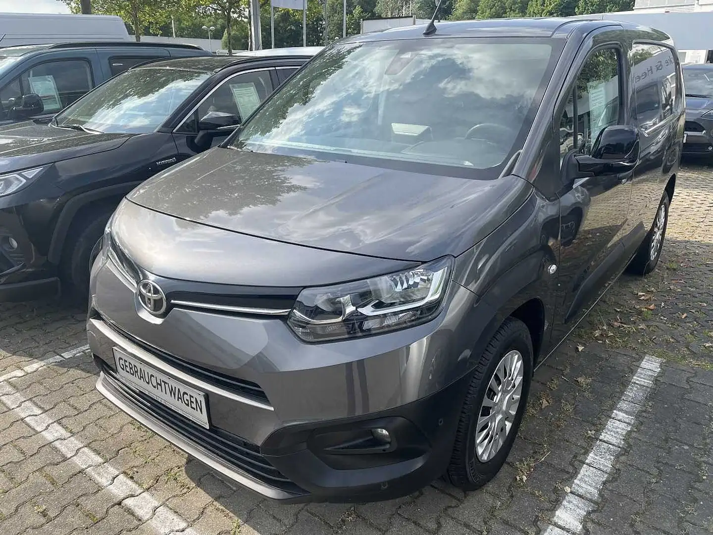 Toyota Proace City 1.5 D-4D L2 Duty Comfort Gris - 2