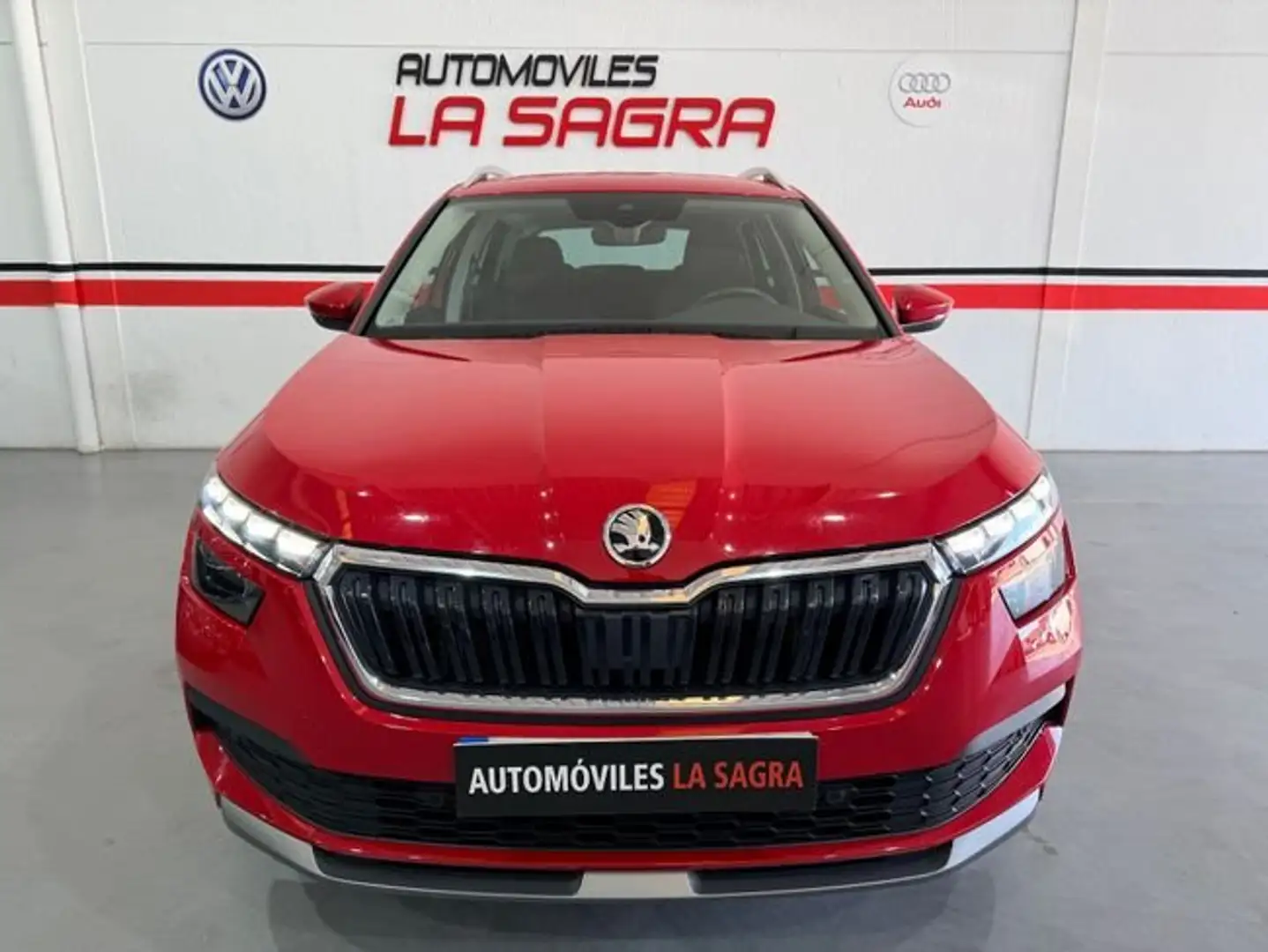 Skoda Kamiq Sport Rojo - 2