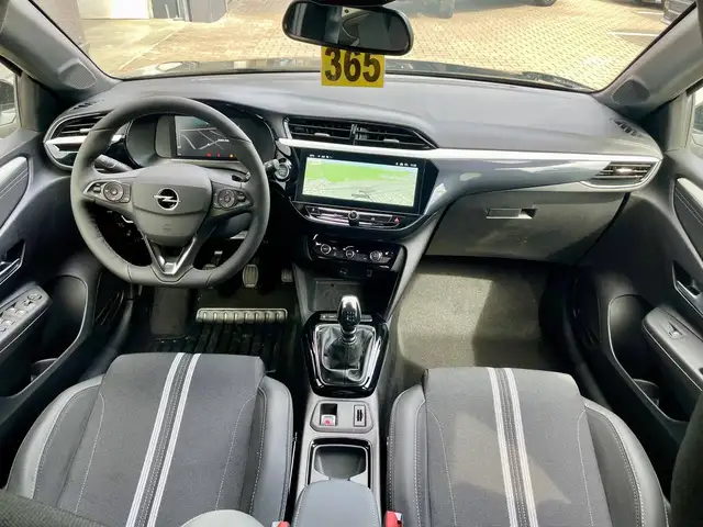 Opel Corsa view 12