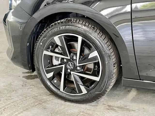Opel Corsa view 9