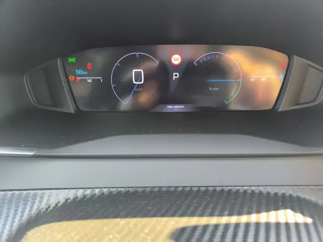 Peugeot 208 view 18