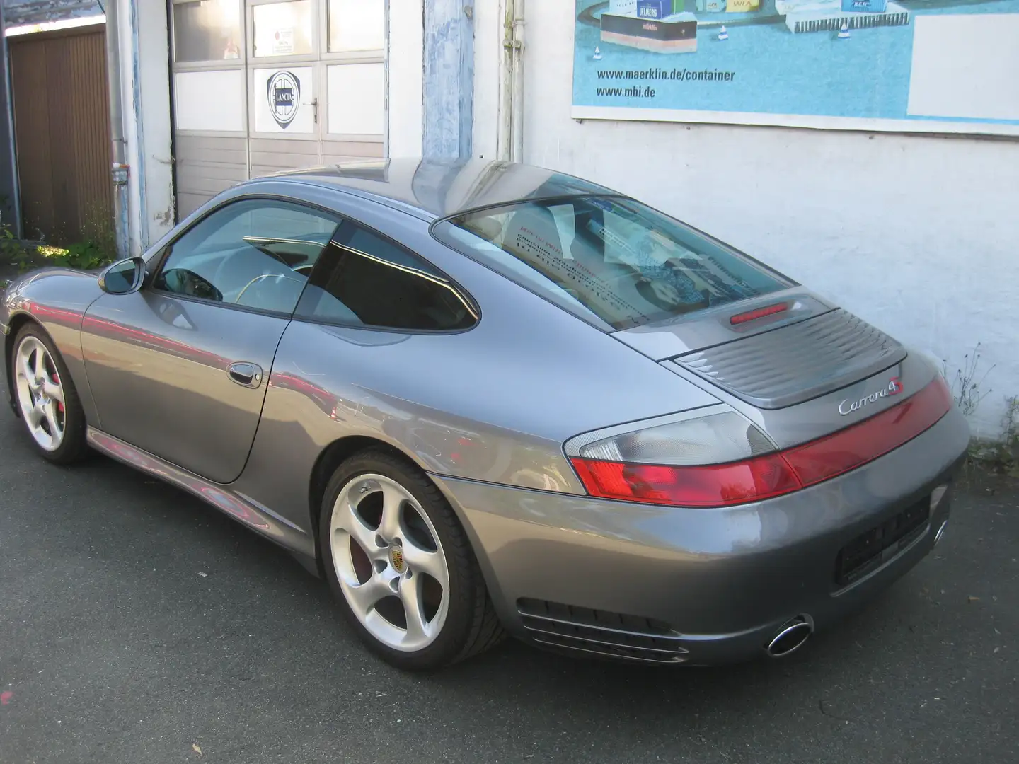 Porsche 996 911 Carrera 4S sehr gepflegt 1.Lack Grau - 1