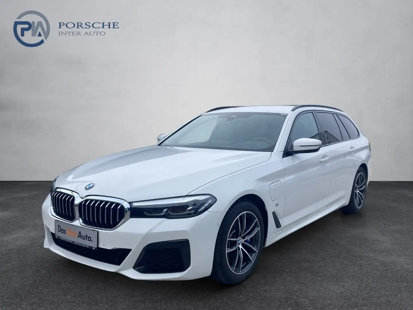 BMW 530 BMW 5 Touring 530 e xDrive M Sport Weiß - 1