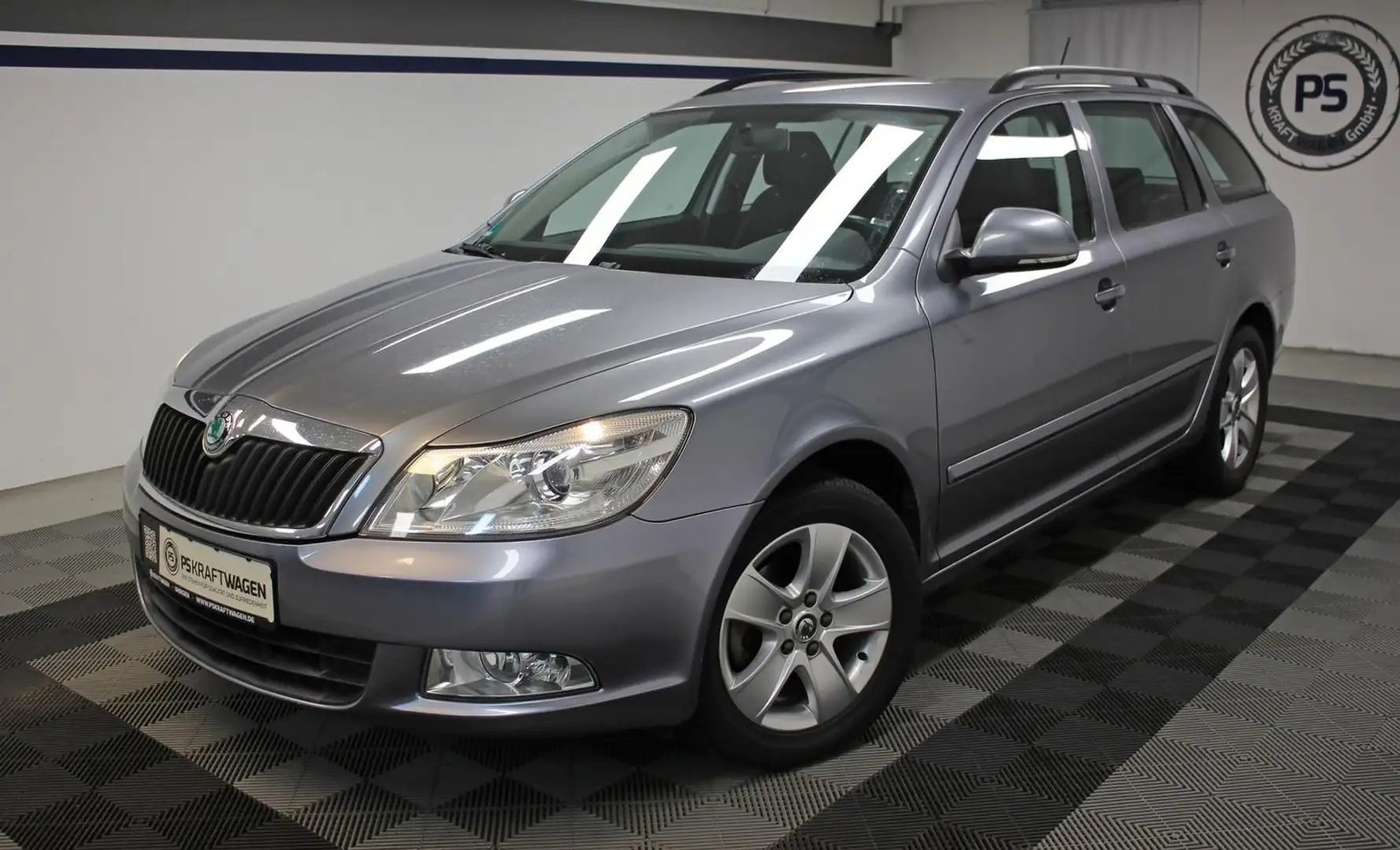 Skoda Octavia 1.4 Ambition KLIMA TEMP AUX-IN SHZ PDC H Grau - 1
