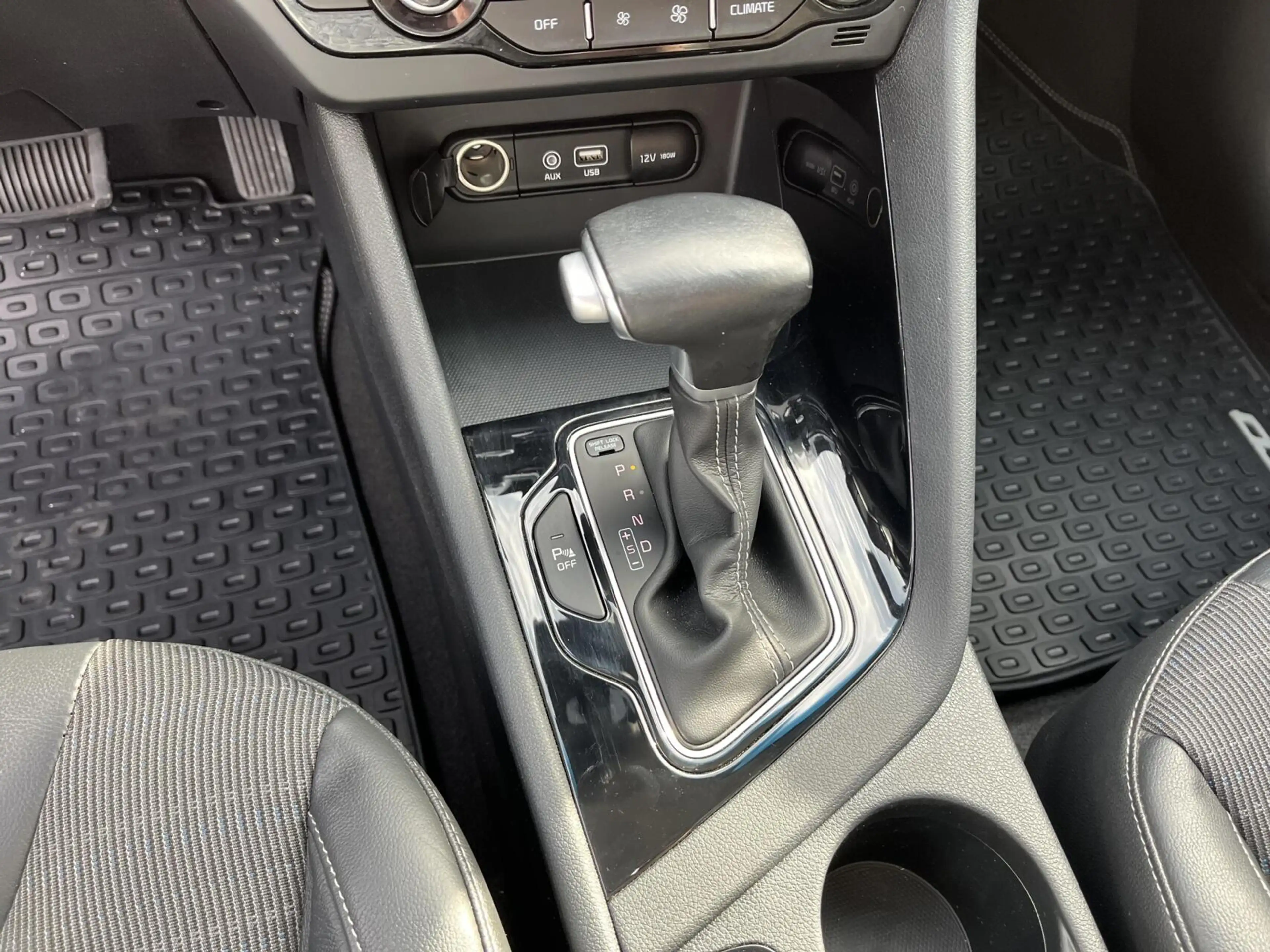 Kia Niro 1.6 GDi Hybrid Edition|schuifdak|stuur/stoelverw.| — photo 11
