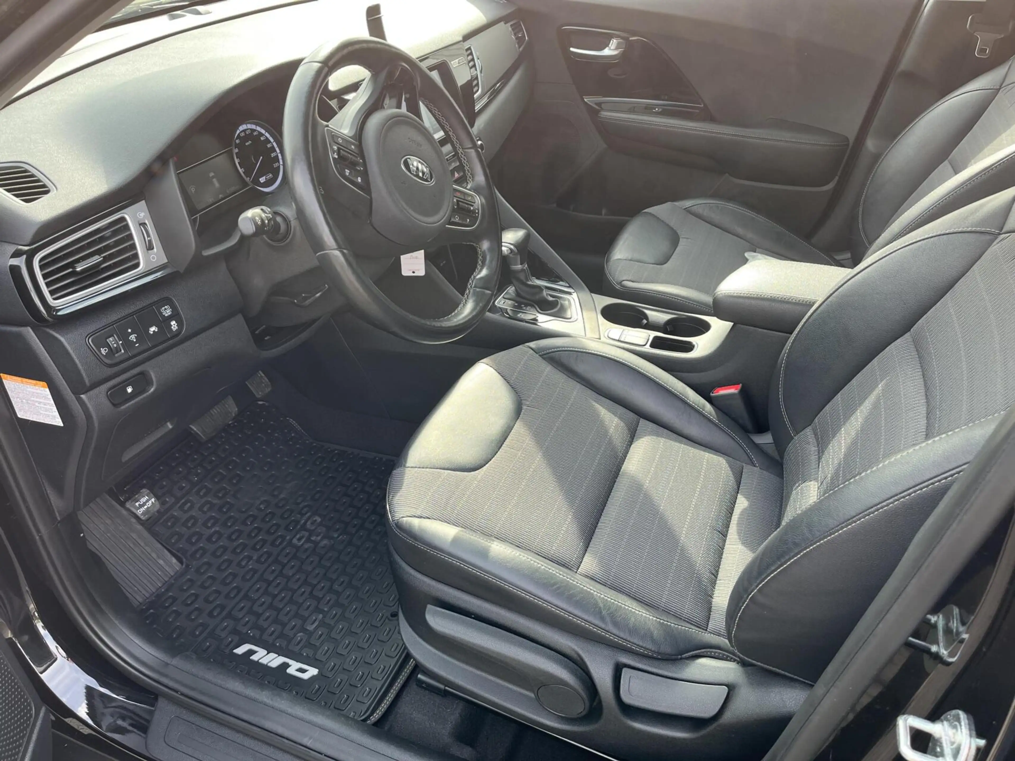 Kia Niro 1.6 GDi Hybrid Edition|schuifdak|stuur/stoelverw.| — photo 5