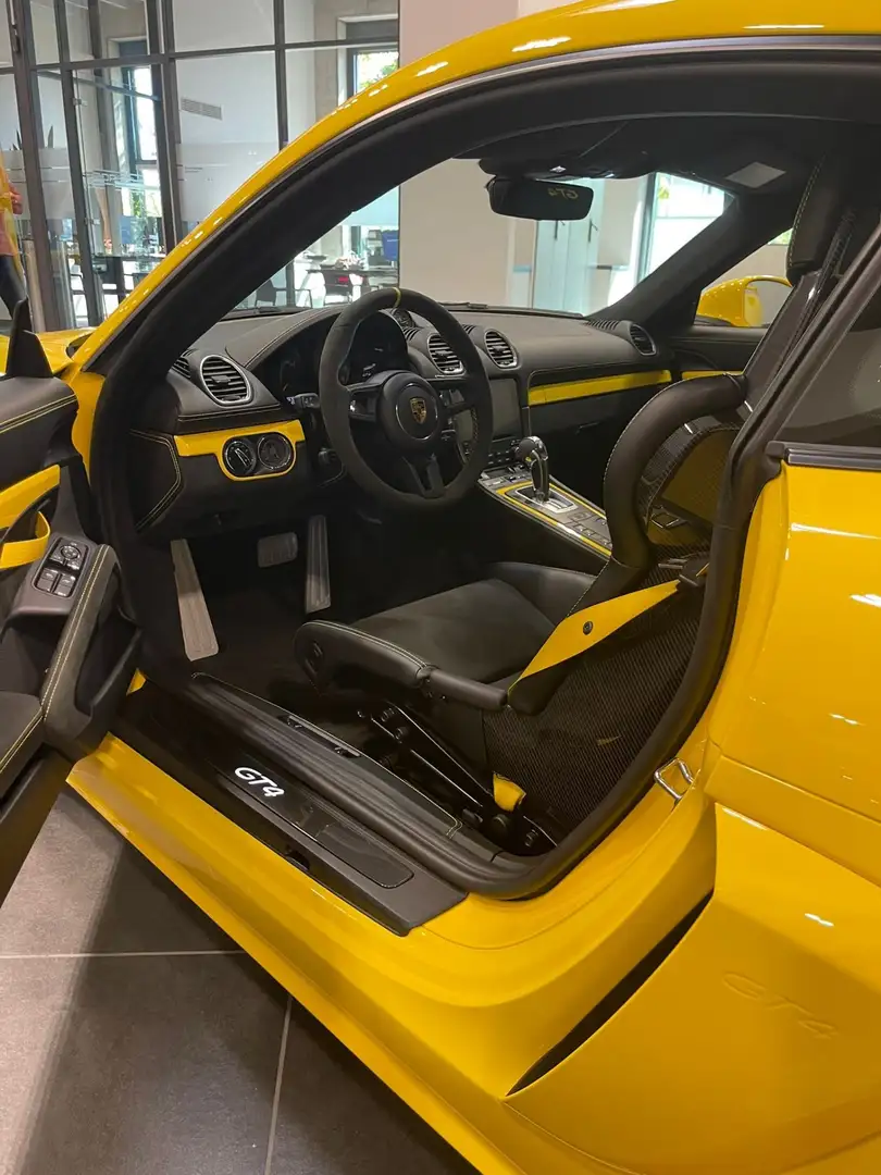 Porsche Cayman 718 GT4 PDK Manthey MR Kit Gelb - 2