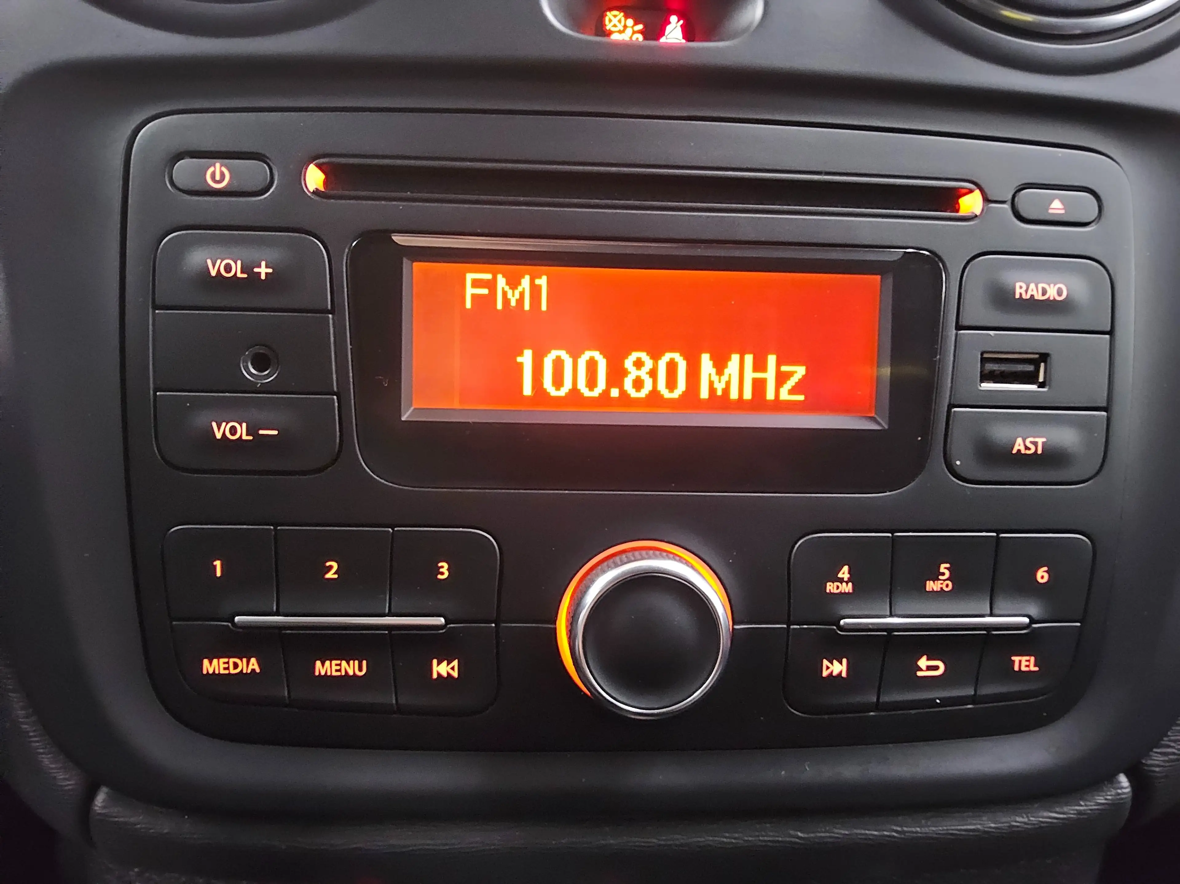 Dacia Lodgy 1.3 TCe Start 7-Sitze AHK Shz PDC — photo 7