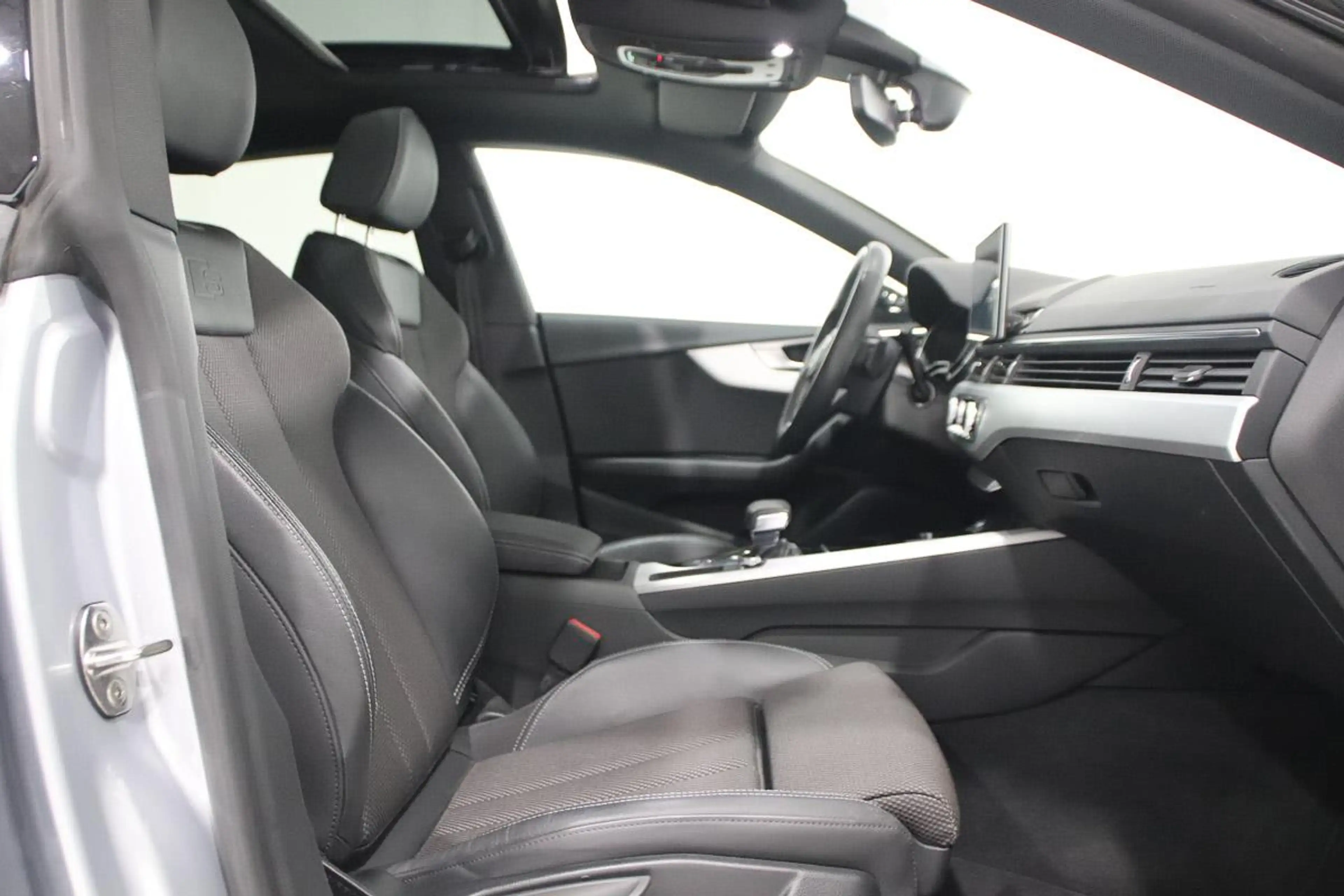 Audi A5 30 TDI S-TRONIC S-LINE PANO - LED - 18 - VIRTUAL — photo 9