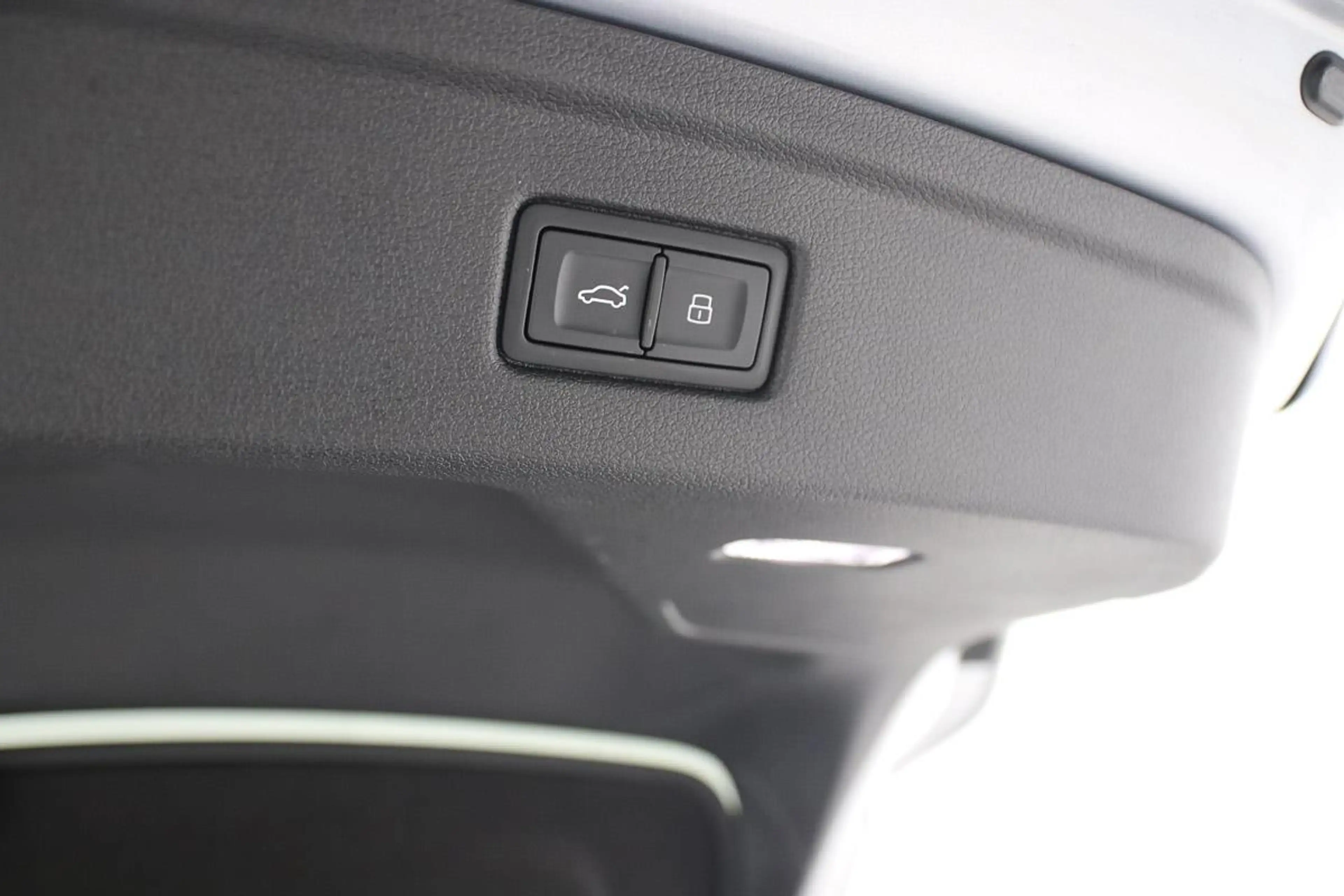 Audi A5 30 TDI S-TRONIC S-LINE PANO - LED - 18 - VIRTUAL — photo 14