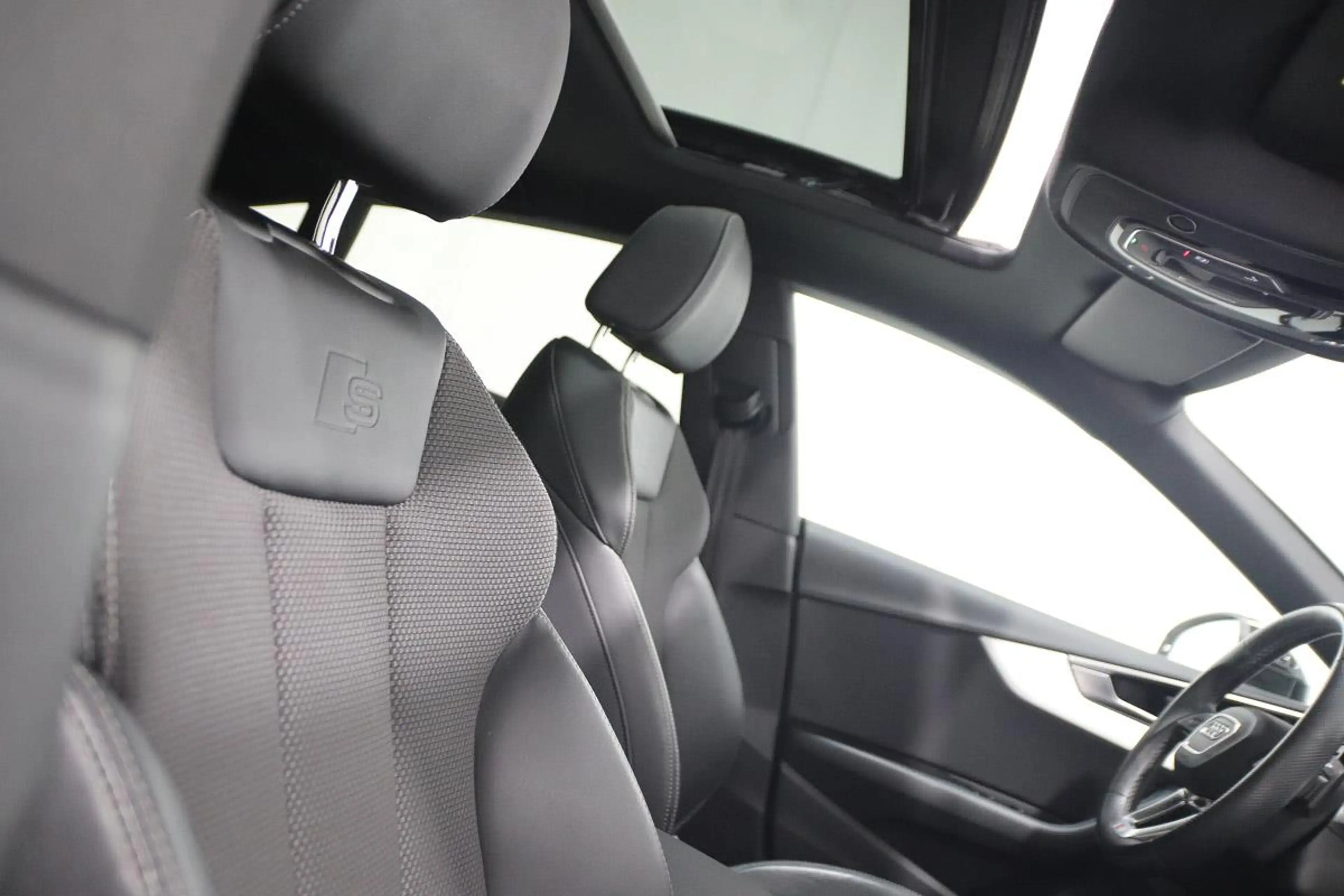 Audi A5 30 TDI S-TRONIC S-LINE PANO - LED - 18 - VIRTUAL — photo 10