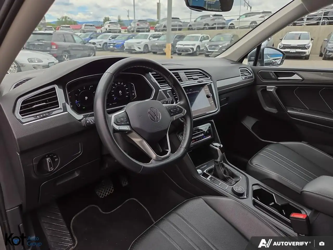 Volkswagen Tiguan photo Volkswagen Tiguan
