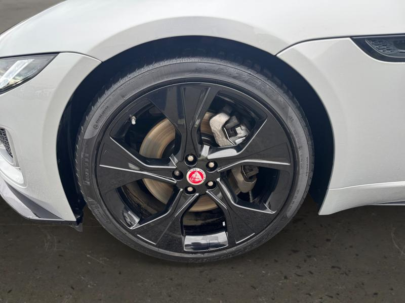 Jaguar F-Type Coupé P300 R-Dynamic 2 YEARS WARRANTY — photo 10