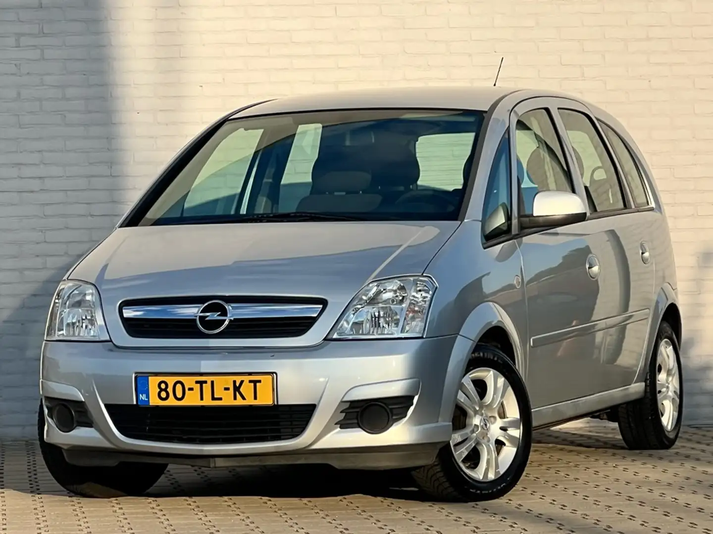 Opel Meriva 1.6-16V Enjoy | Trekhaak | Airco | NL auto | CPV Grijs - 2