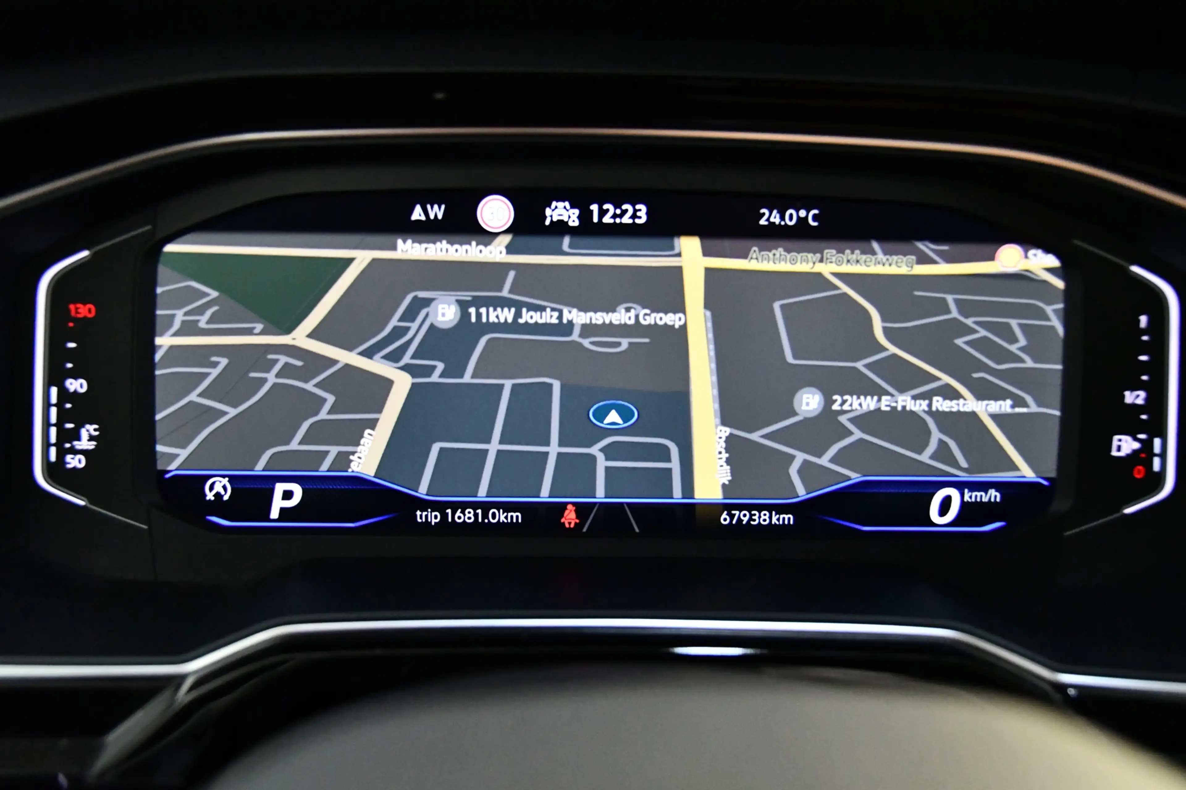Volkswagen Taigo 1.5 R-Line Schuifkanteldak, Apple Carplay — photo 10