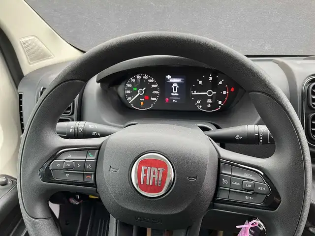 Fiat Ducato view 8