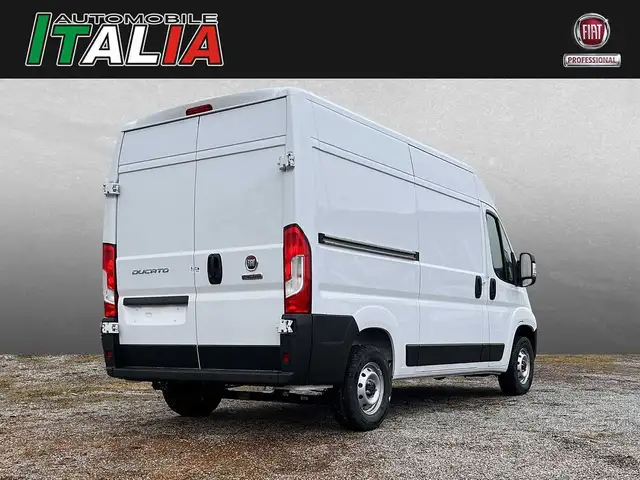 Fiat Ducato view 2