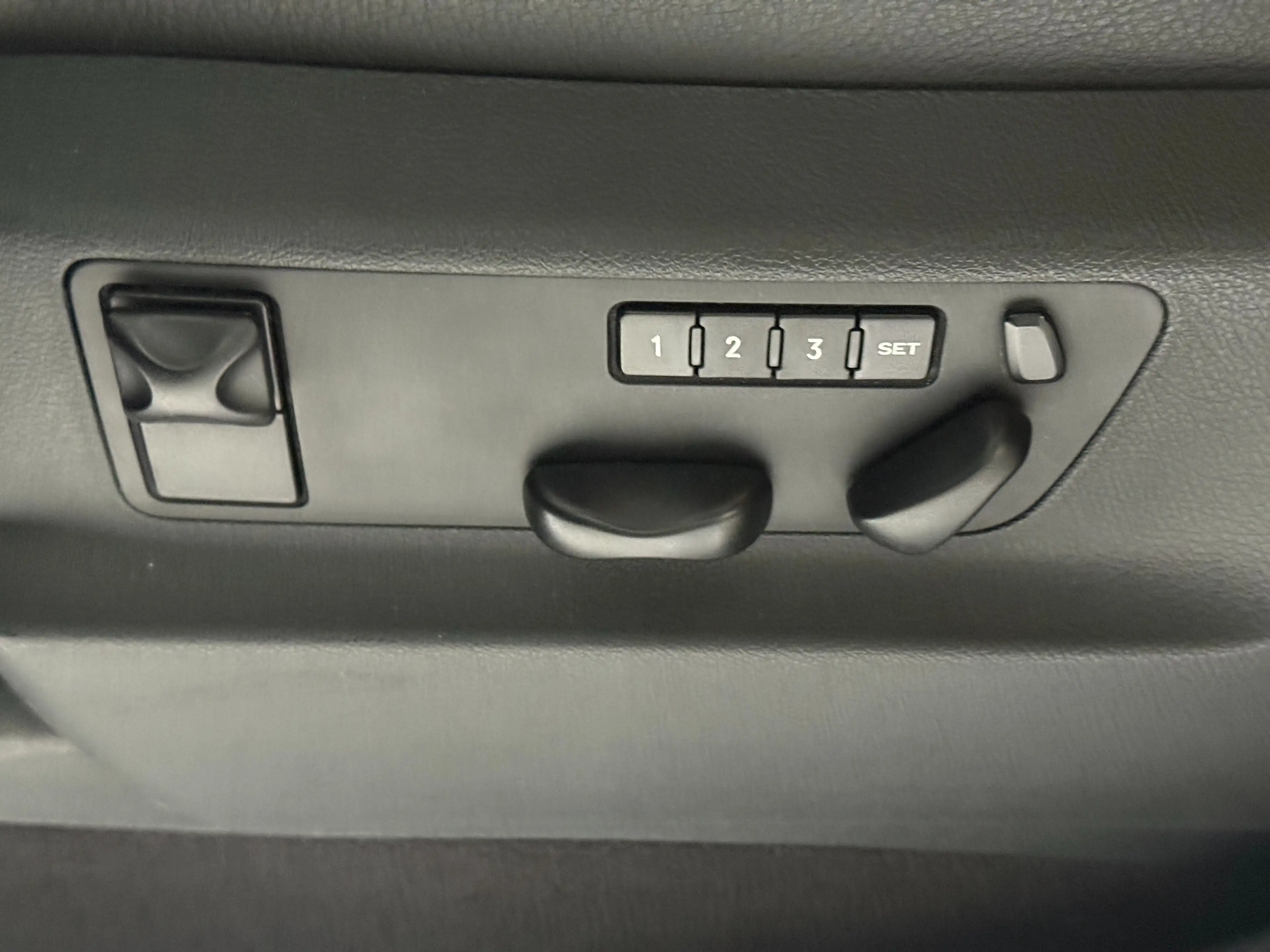 Porsche Cayenne 3,6 AUT. Schiebedach Memory GEPFLEGT — photo 8