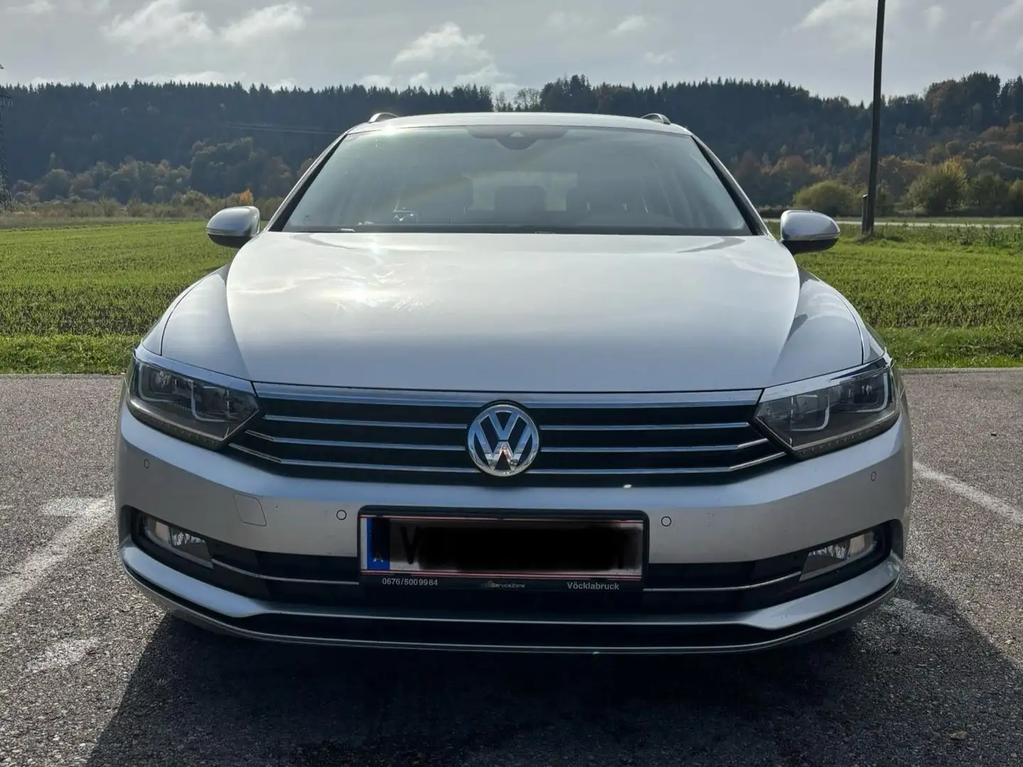 Volkswagen Passat Variant Passat Variant Comfortline 1,6 TDI DSG Comfortline Silber - 1
