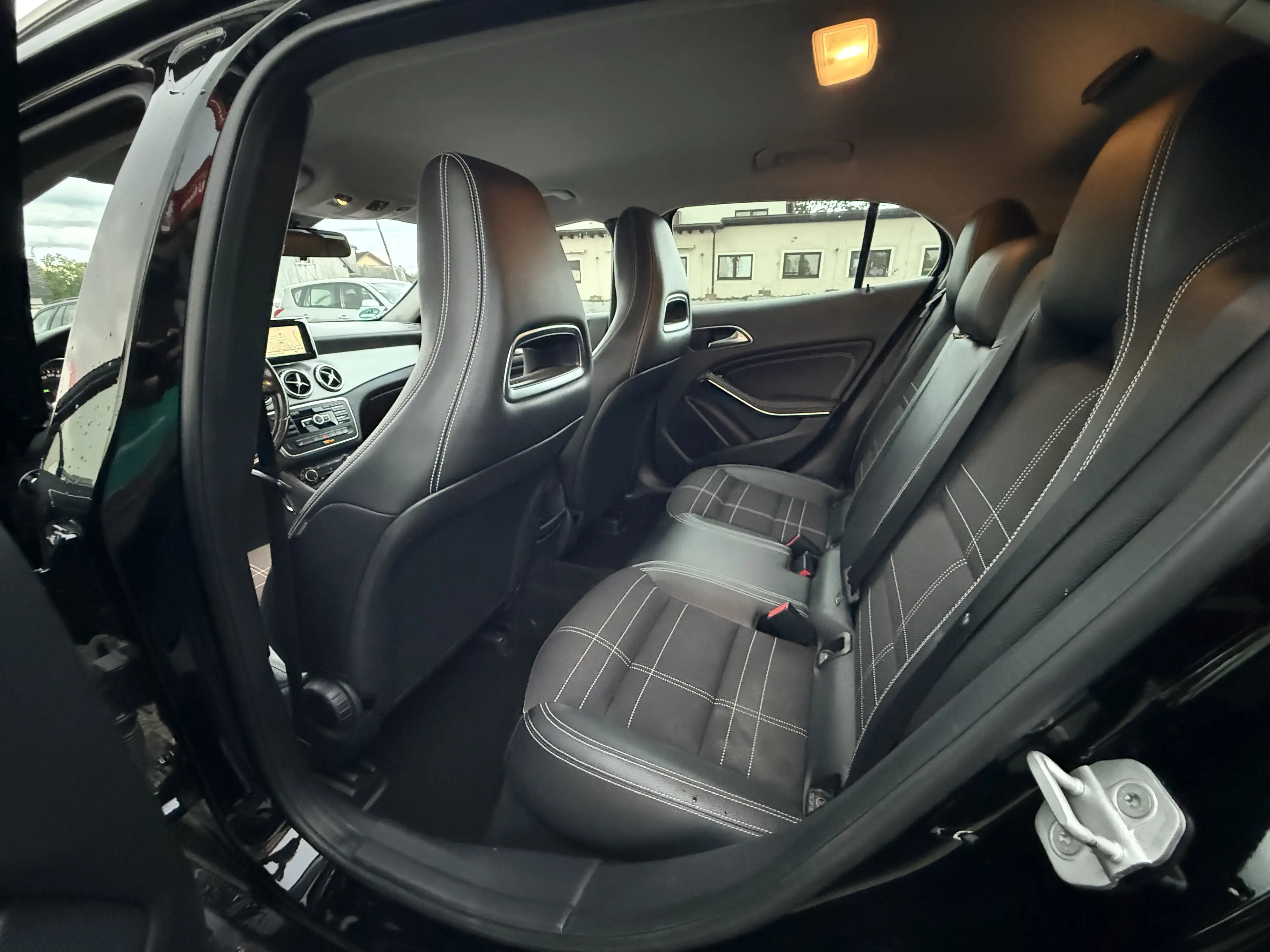 Mercedes-Benz GLA 220 AMG-Line — photo 14