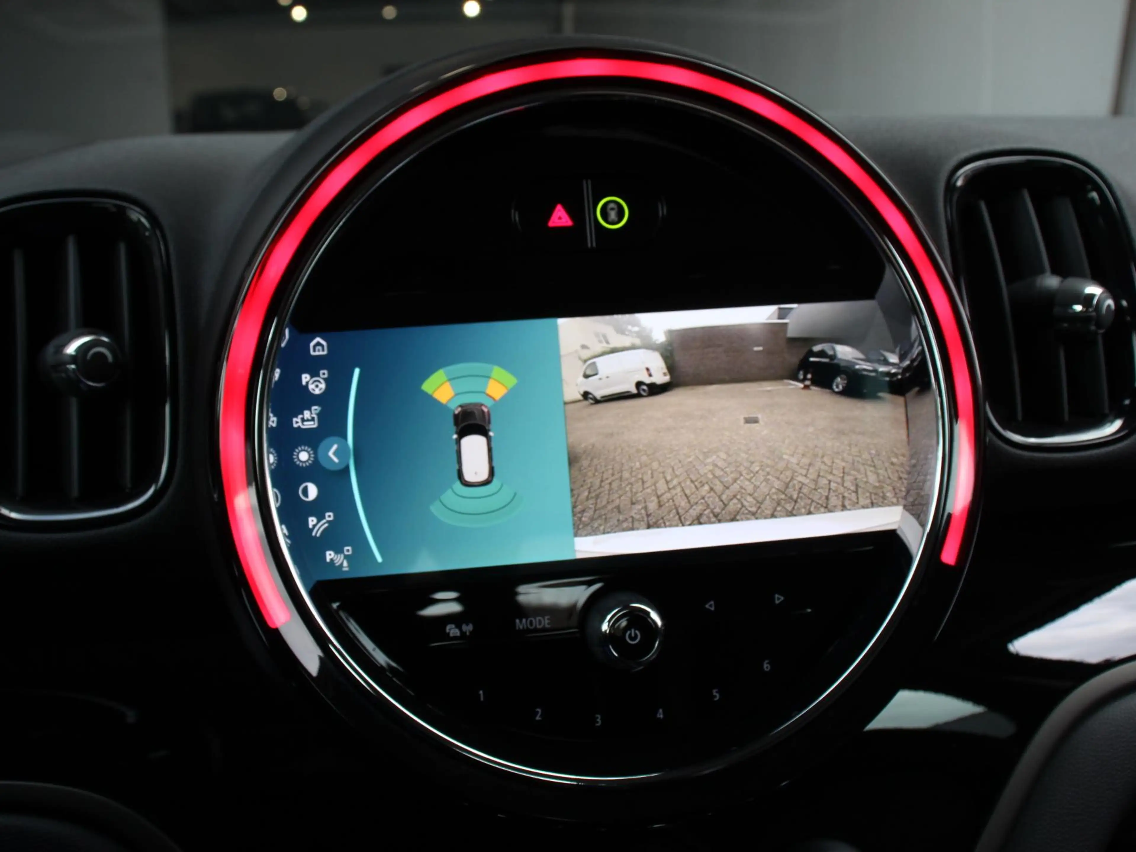 MINI Cooper SE Countryman 1.5 ALL4 PHEV Navigatie Climate Control Lichtmetal — photo 3