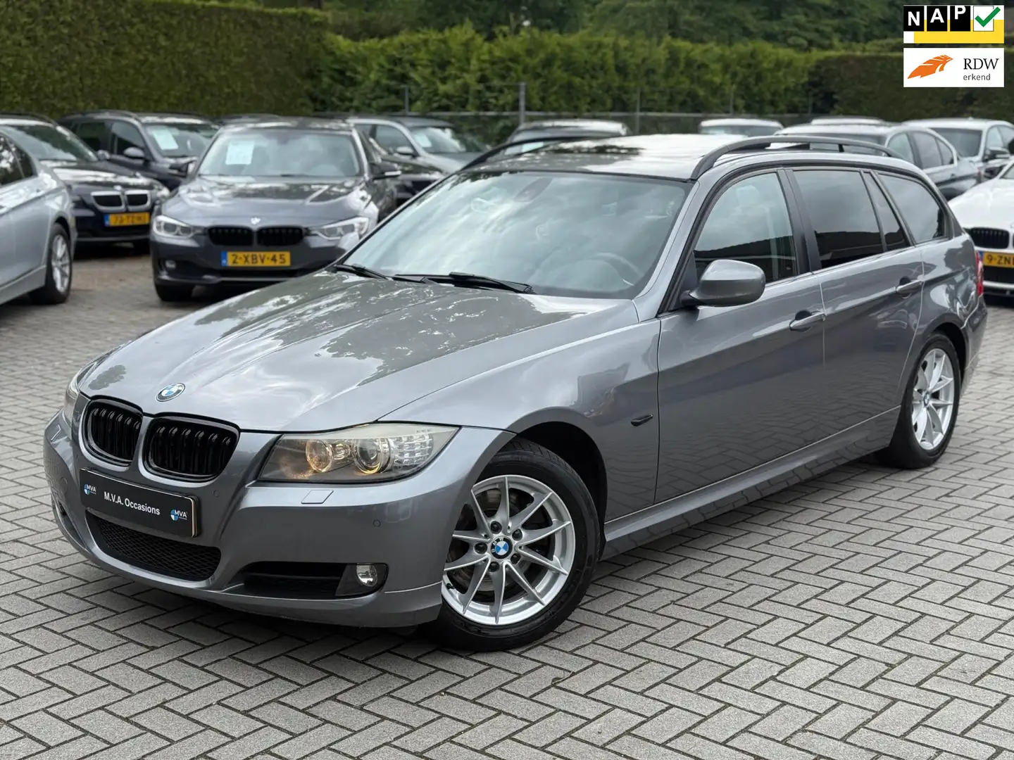 BMW 320 3-serie Touring 320i High Executive|Ketting vervan Gris - 1