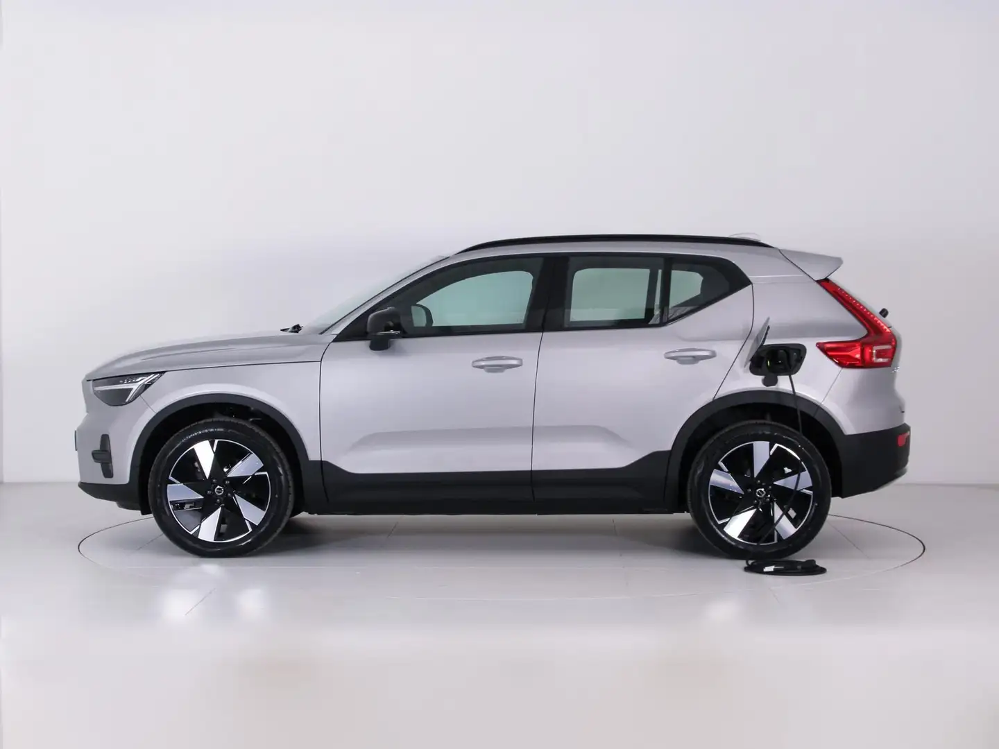 Volvo XC40 XC40 SINGLE MOTORS CORE RWD Argent - 2