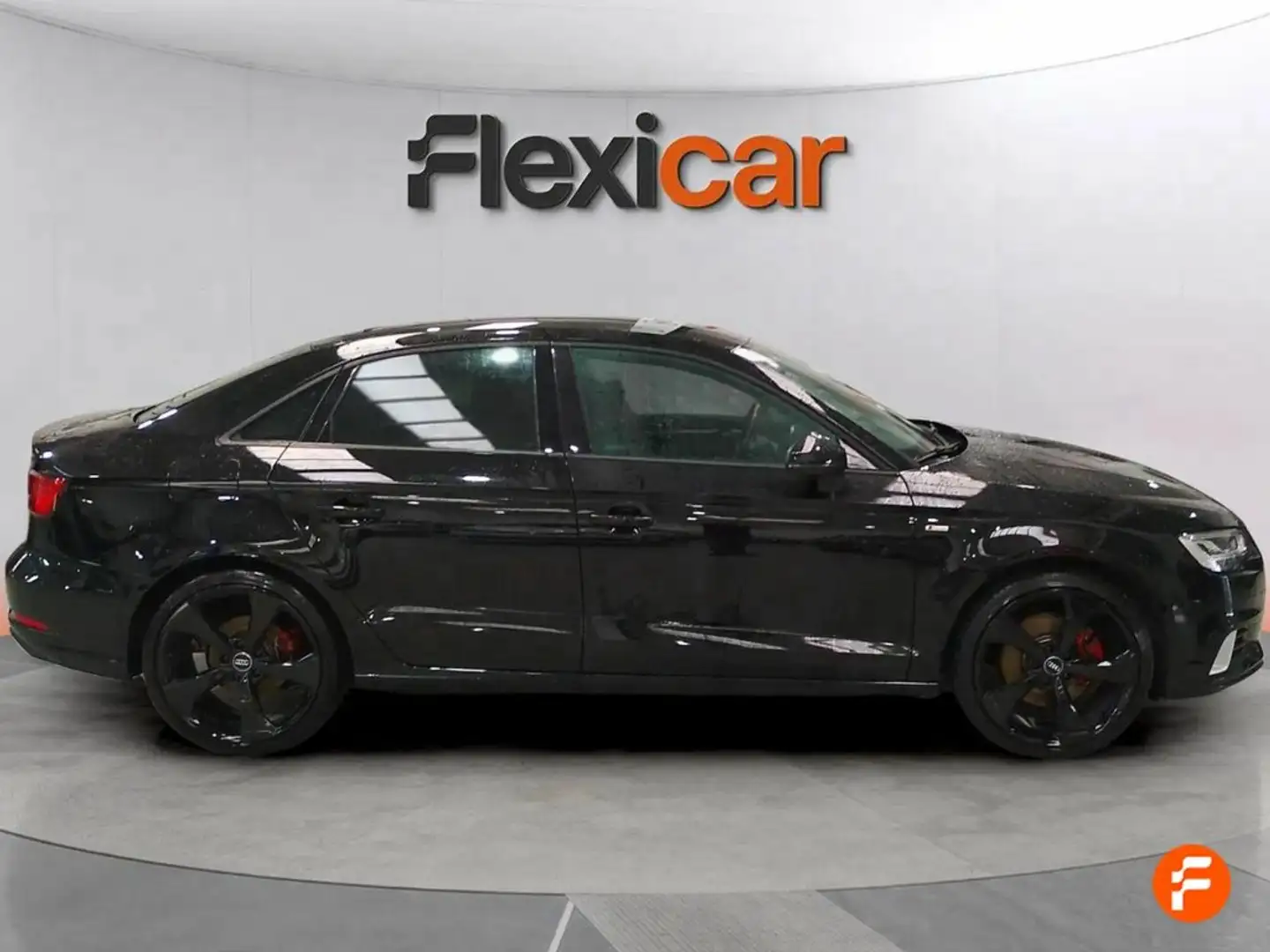Audi A3 S line 35 TDI 110kW S tronic Sedan Negro - 2