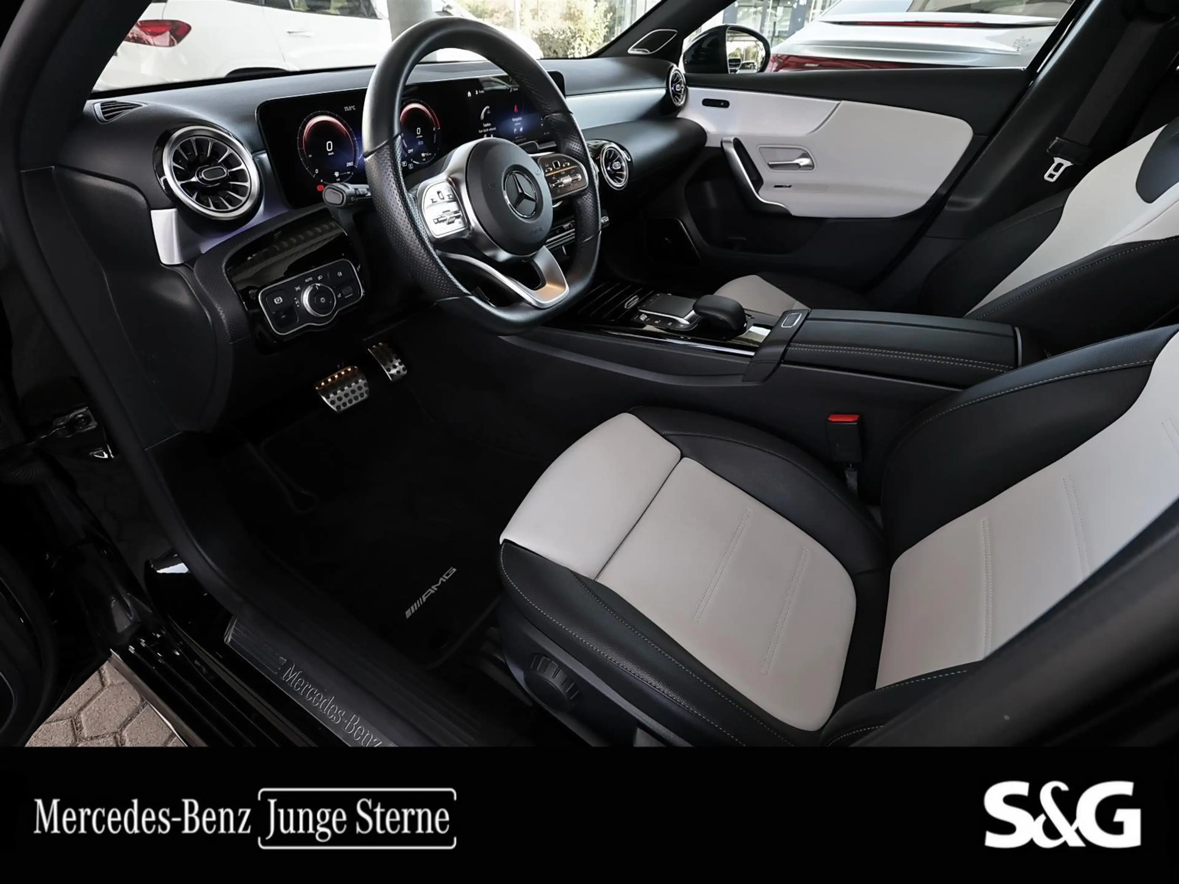 Mercedes-Benz A 250 e AMG LEDERGRAU+PANO+360°+M-LED+HIFI+DISTR — photo 11
