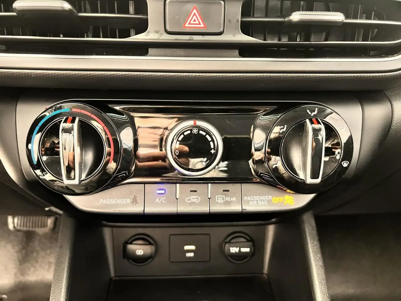Hyundai KONA photo Hyundai KONA